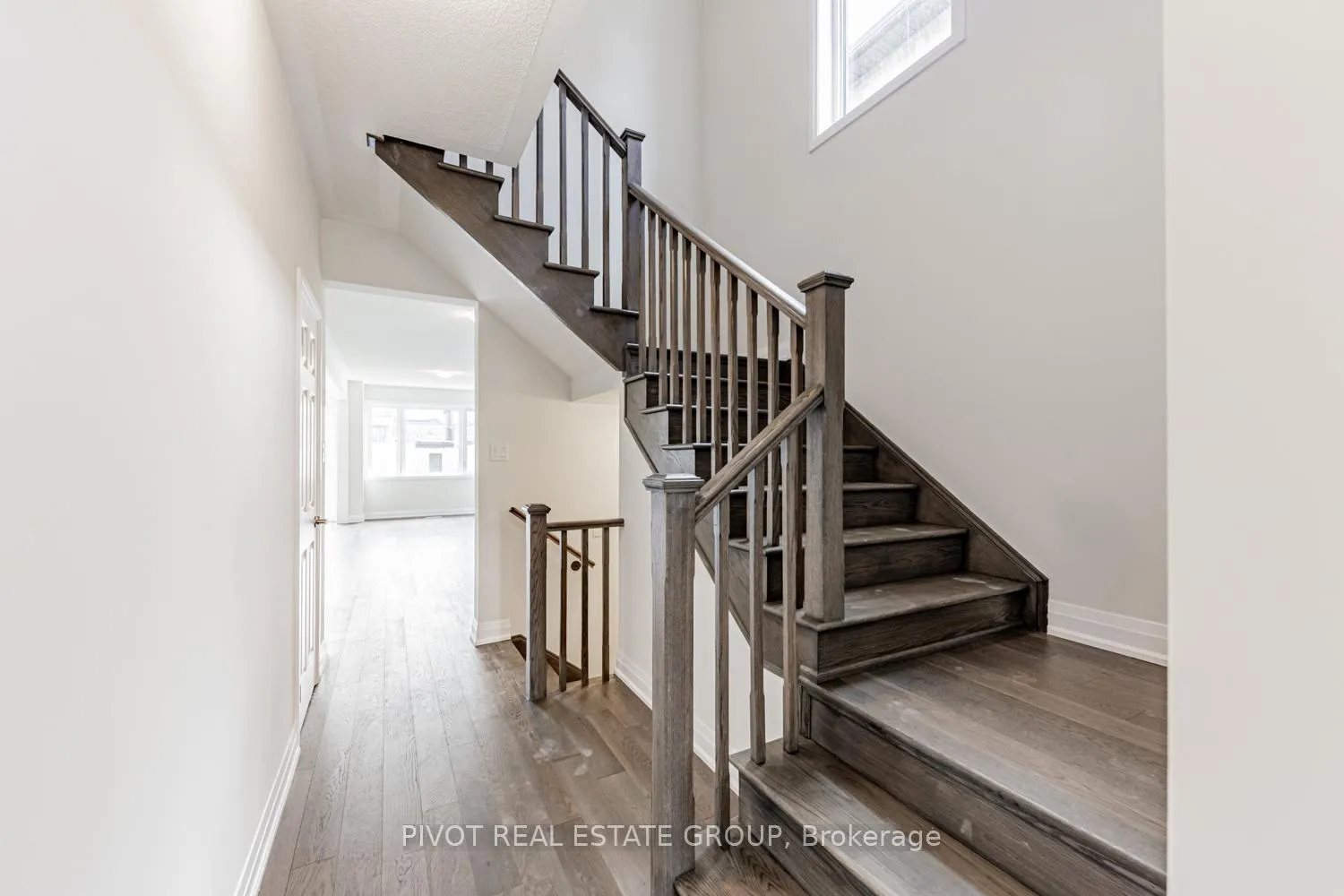 Photo 3 of 30 Lipscott Drive, Caledon, Rural Caledon — HOMEH