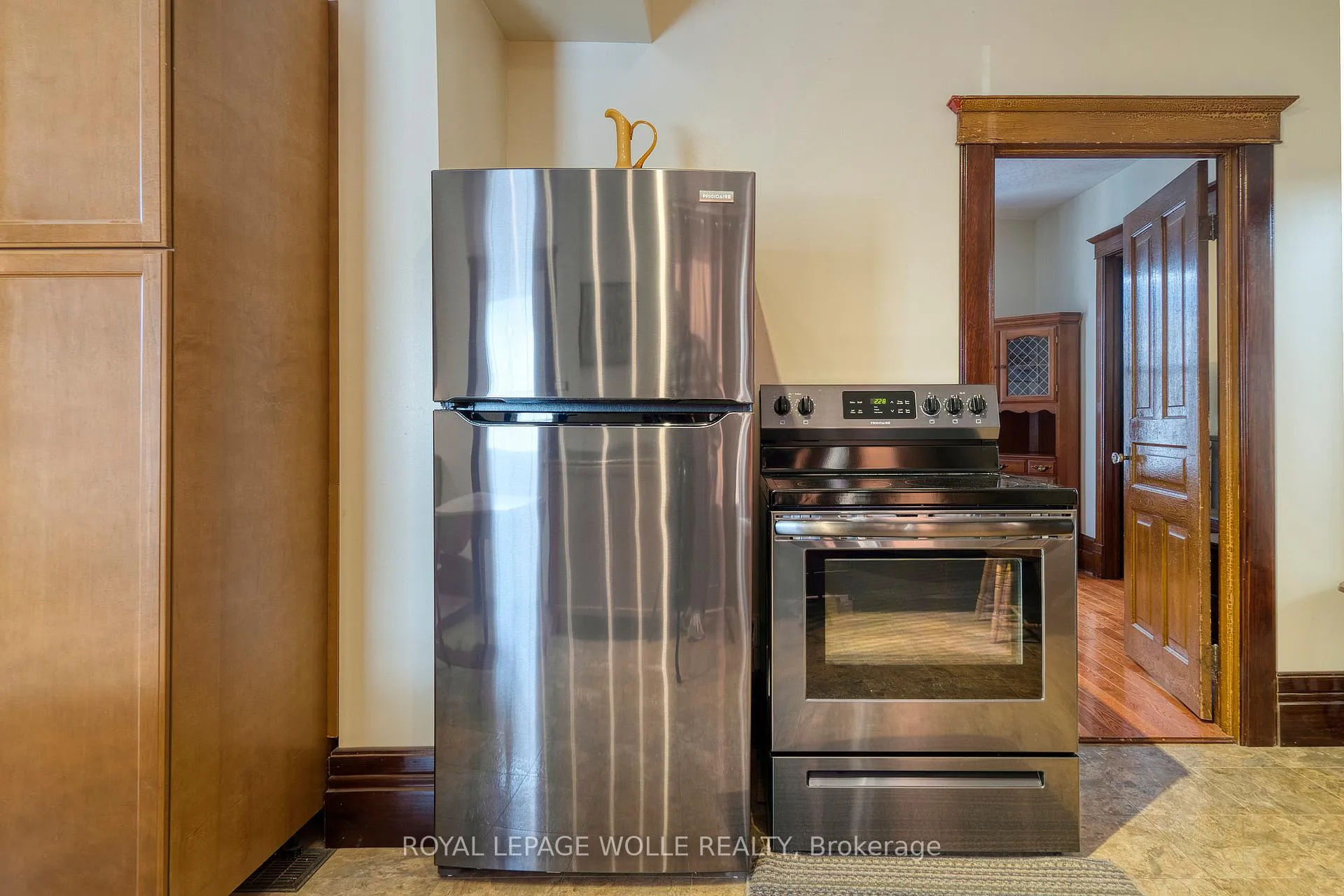 Photo 9 of 392 Breithaupt Street, Kitchener — HOMEH