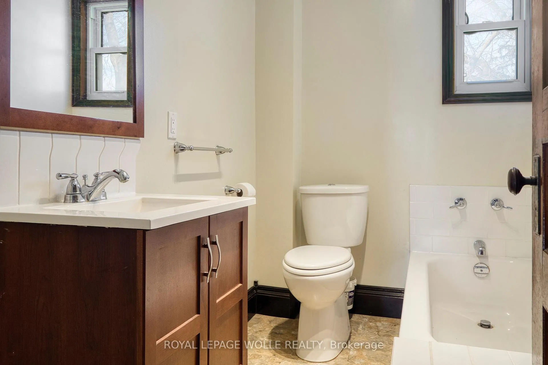 Photo 21 of 392 Breithaupt Street, Kitchener — HOMEH