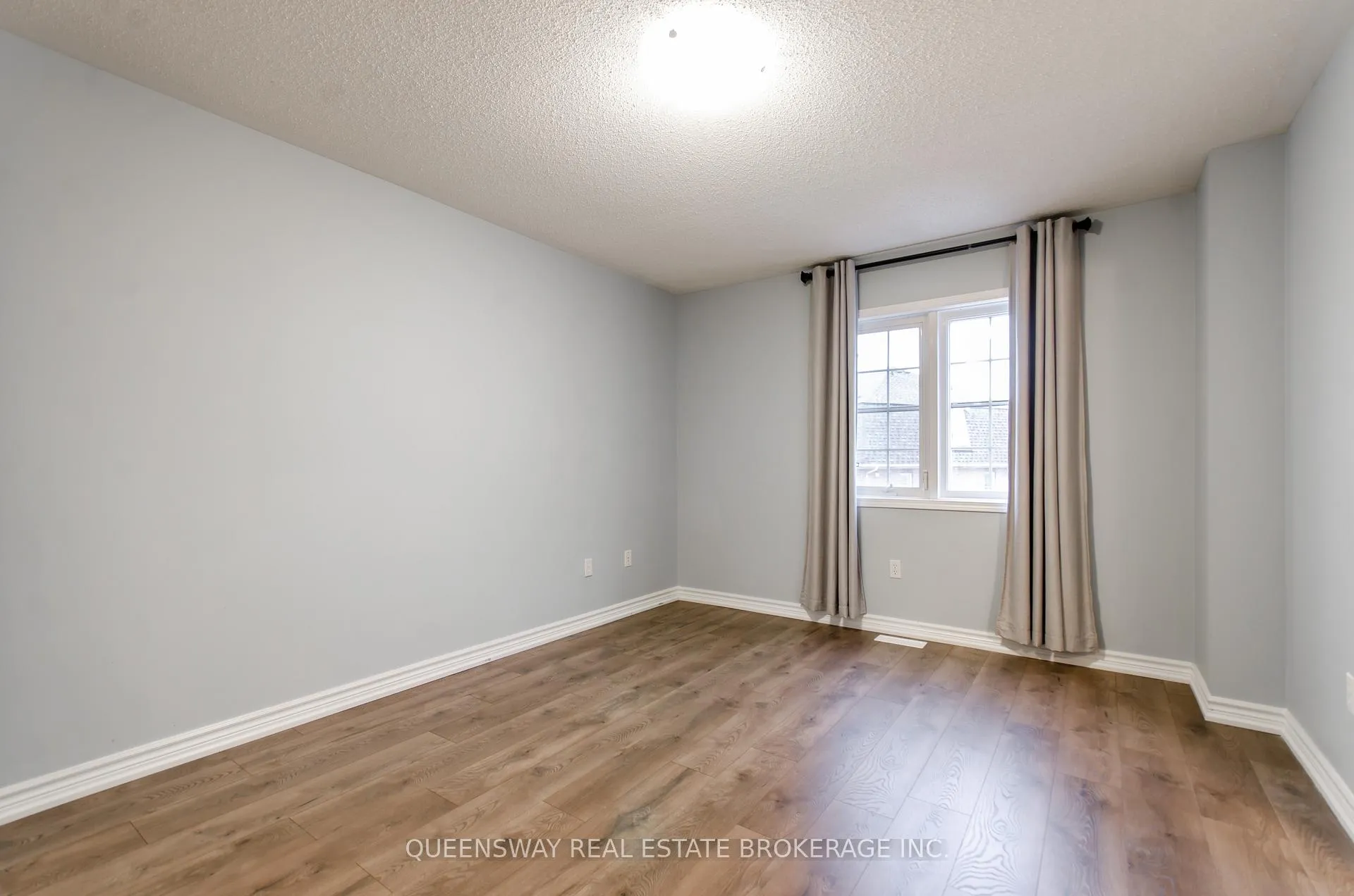 Photo 10 of 20 Woltner Way, Markham, Village Green-South Unionville — HOMEH
