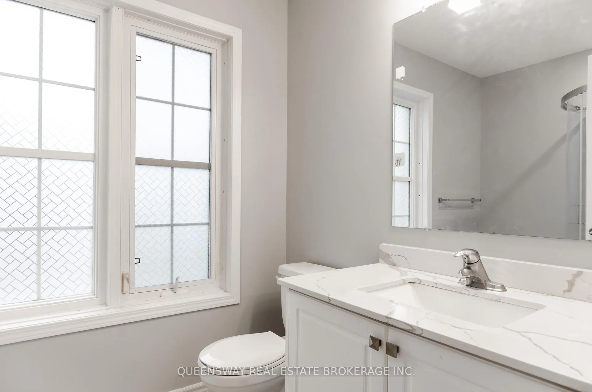 Photo 11 of 20 Woltner Way, Markham, Village Green-South Unionville — HOMEH
