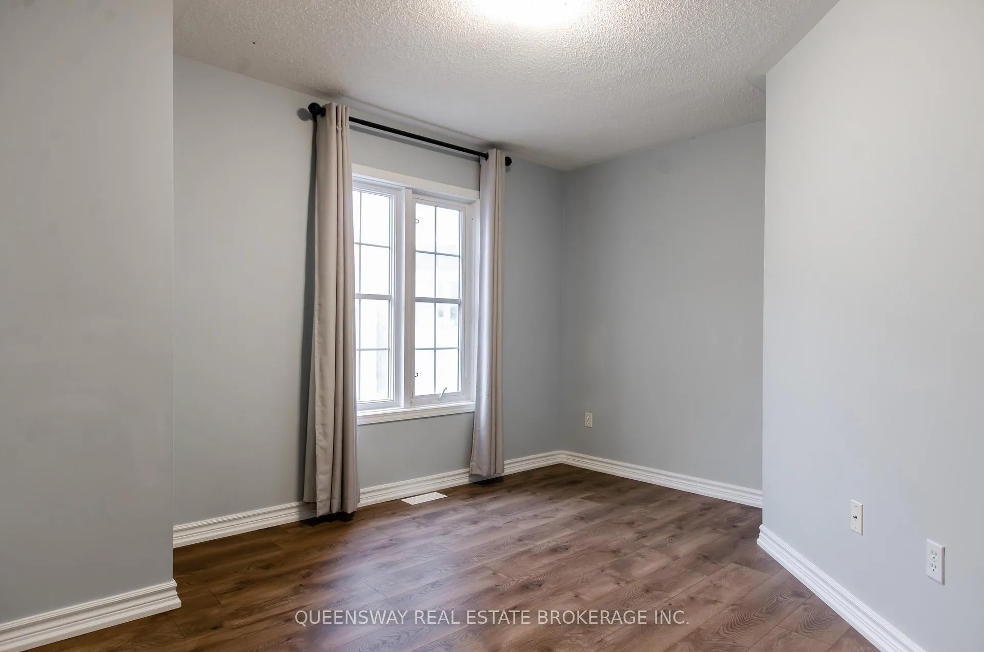 Photo 13 of 20 Woltner Way, Markham, Village Green-South Unionville — HOMEH