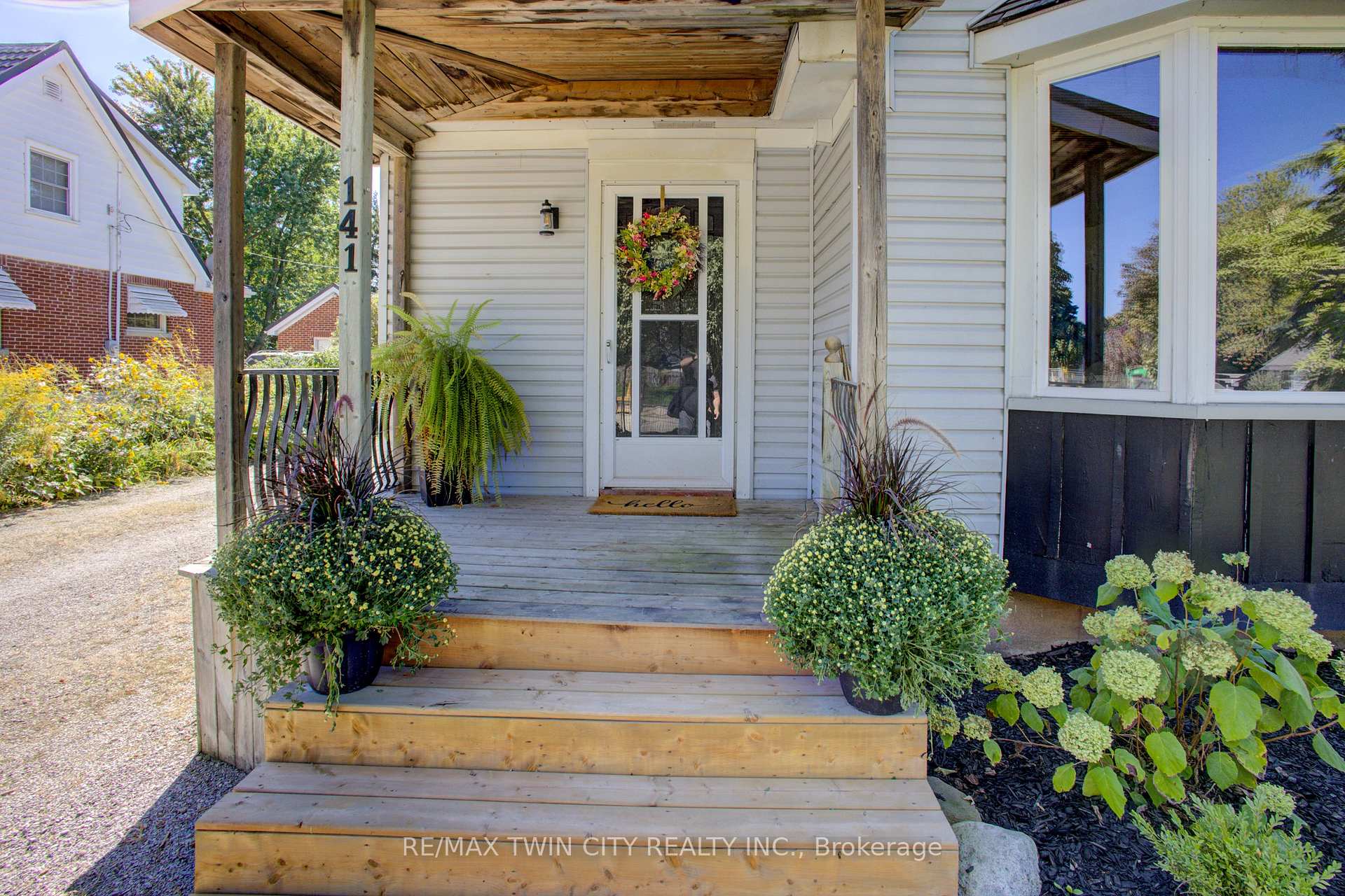 Photo 3 of 141 Goderich Street W, Huron East, Seaforth — HOMEH