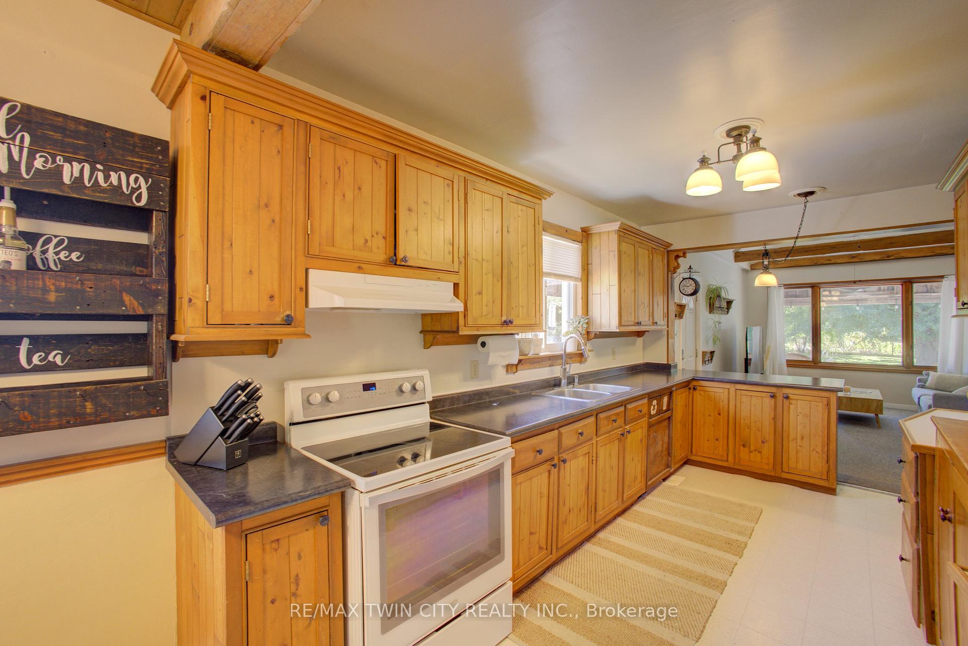 Photo 12 of 141 Goderich Street W, Huron East, Seaforth — HOMEH