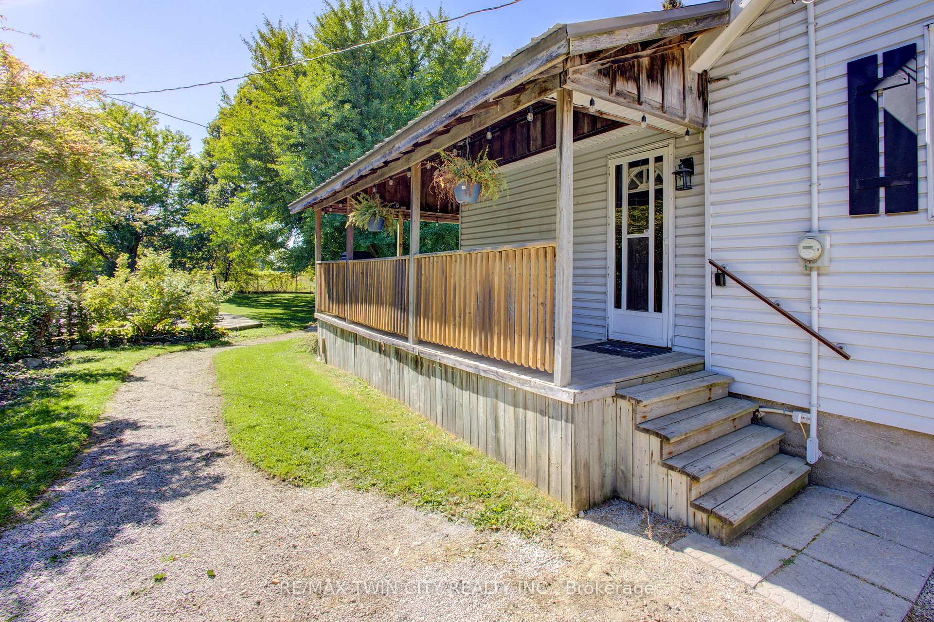 Photo 31 of 141 Goderich Street W, Huron East, Seaforth — HOMEH