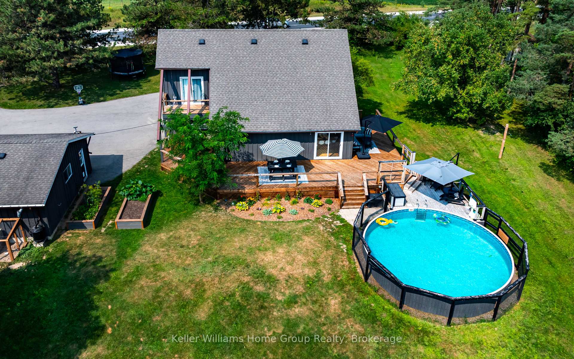 Photo 4 of 7021 Wellington Rd 109, Mapleton, Rural Mapleton — HOMEH
