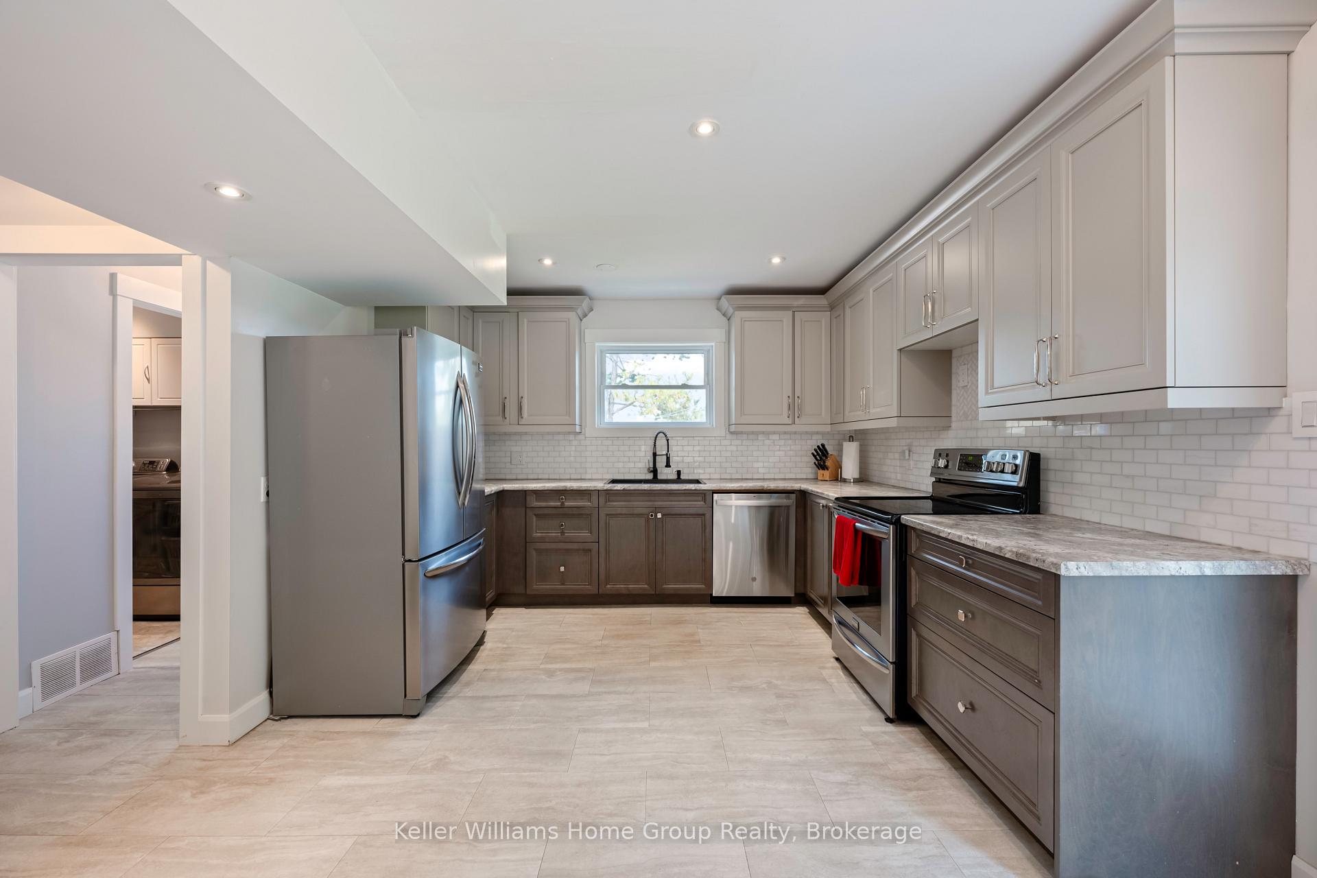 Photo 13 of 7021 Wellington Rd 109, Mapleton, Rural Mapleton — HOMEH