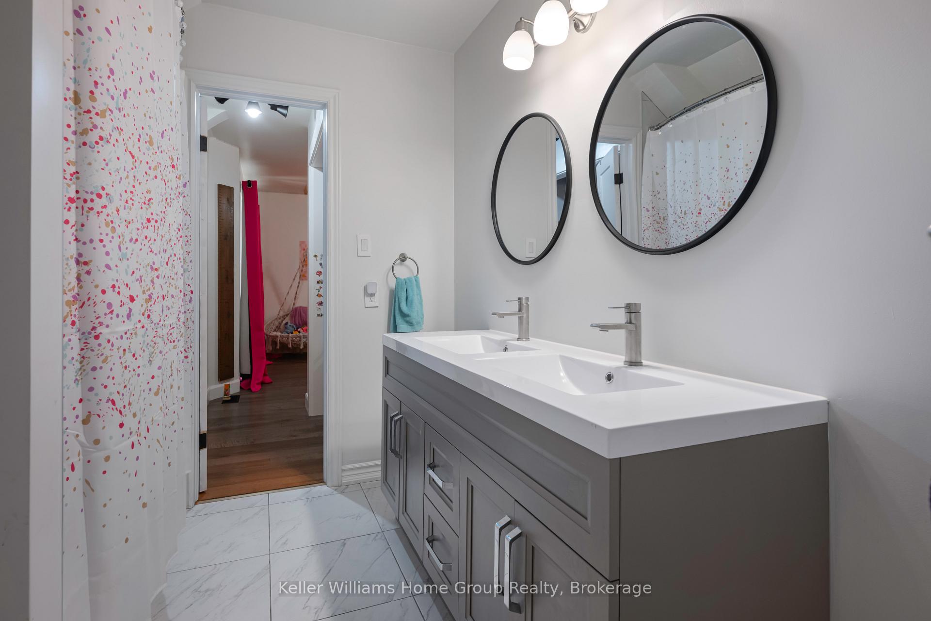 Photo 29 of 7021 Wellington Rd 109, Mapleton, Rural Mapleton — HOMEH