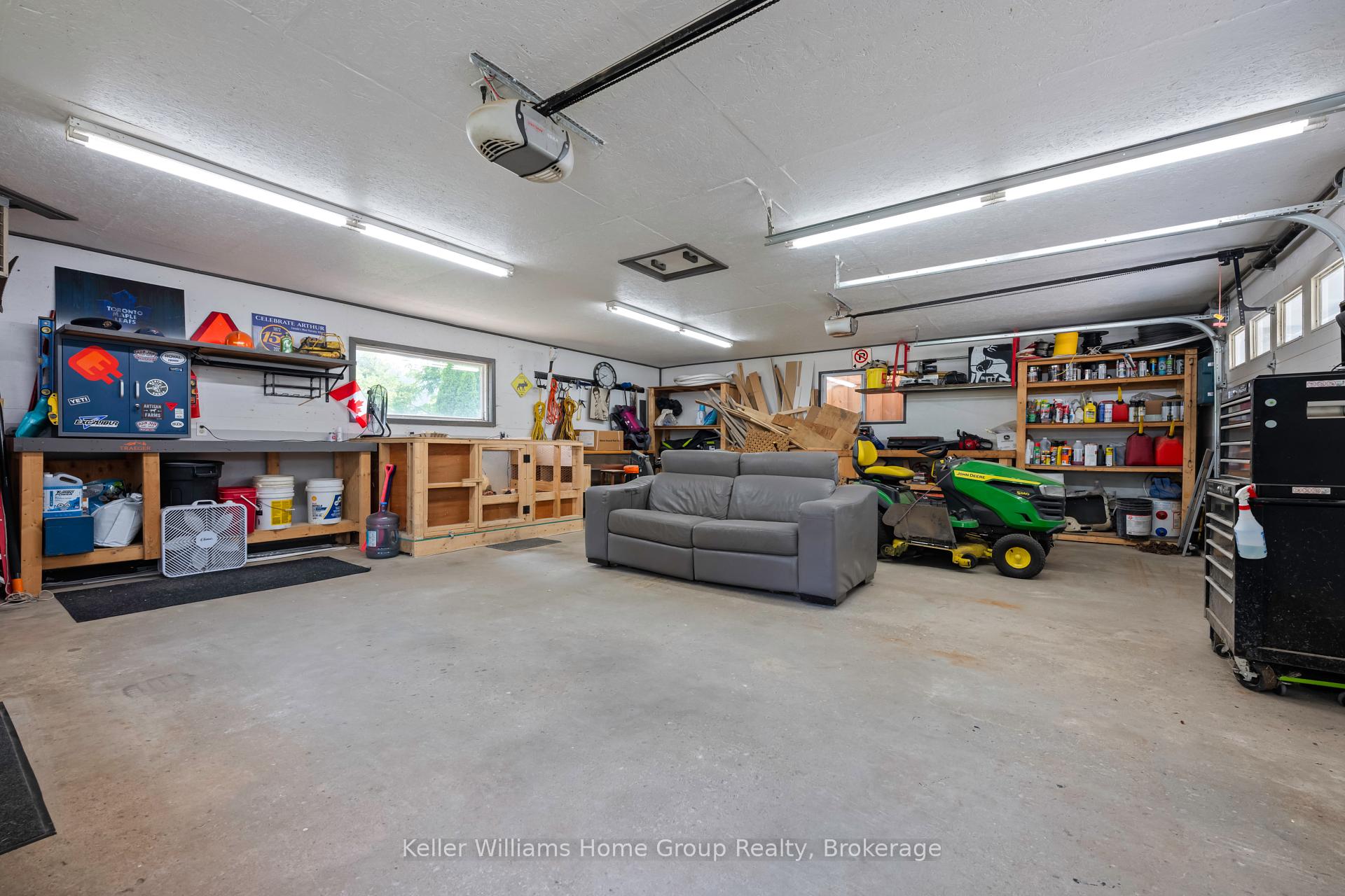 Photo 32 of 7021 Wellington Rd 109, Mapleton, Rural Mapleton — HOMEH