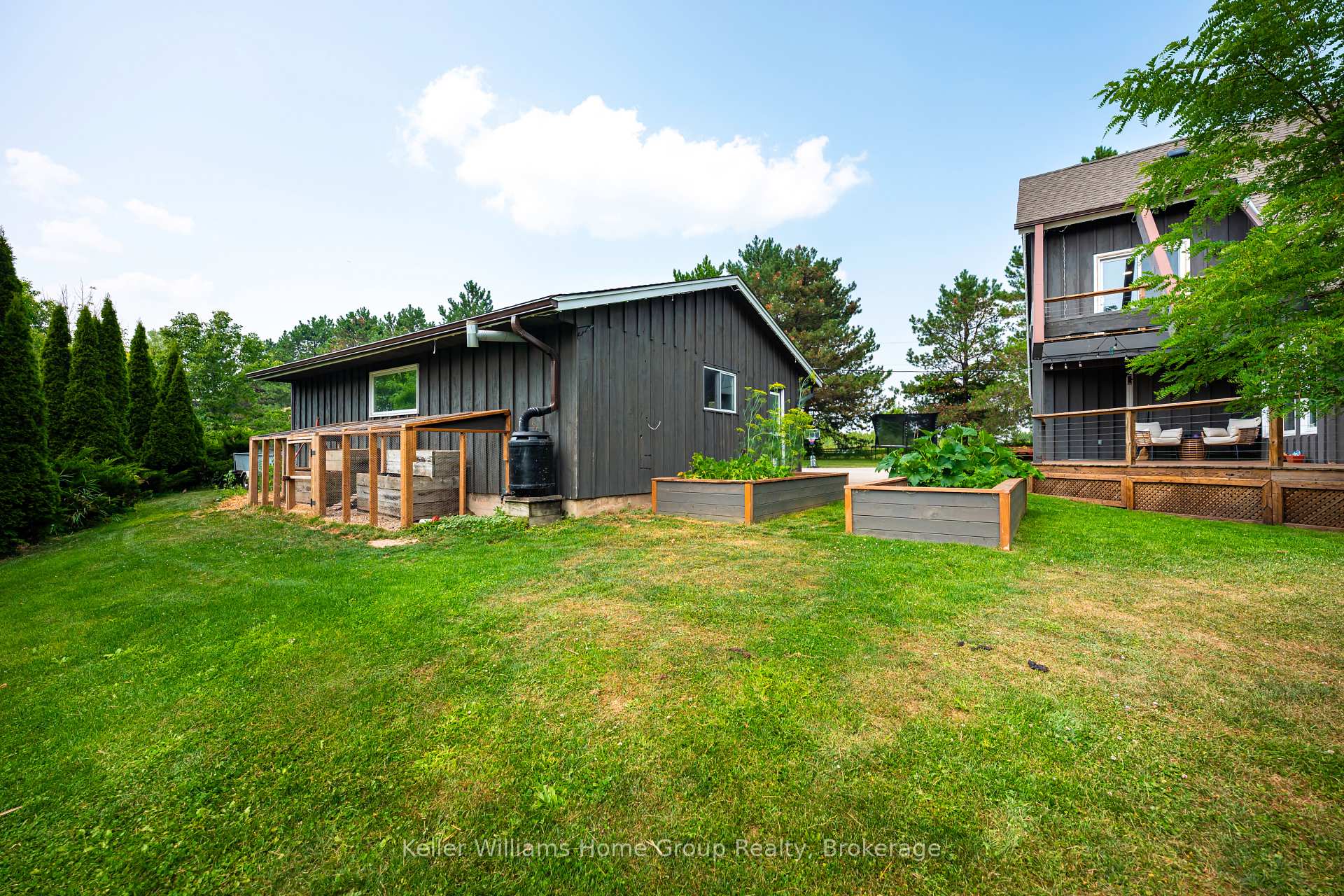 Photo 42 of 7021 Wellington Rd 109, Mapleton, Rural Mapleton — HOMEH