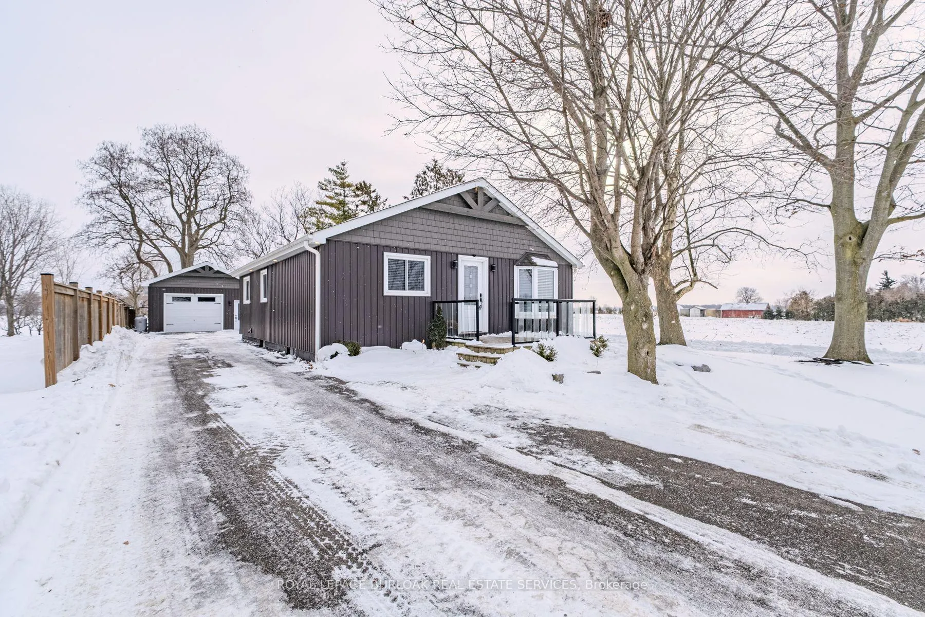 Photo 1 of 556 Cockshutt Road, Brant, Brantford Twp — HOMEH