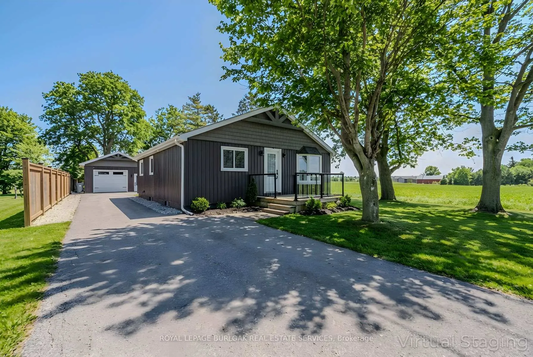 Photo 2 of 556 Cockshutt Road, Brant, Brantford Twp — HOMEH