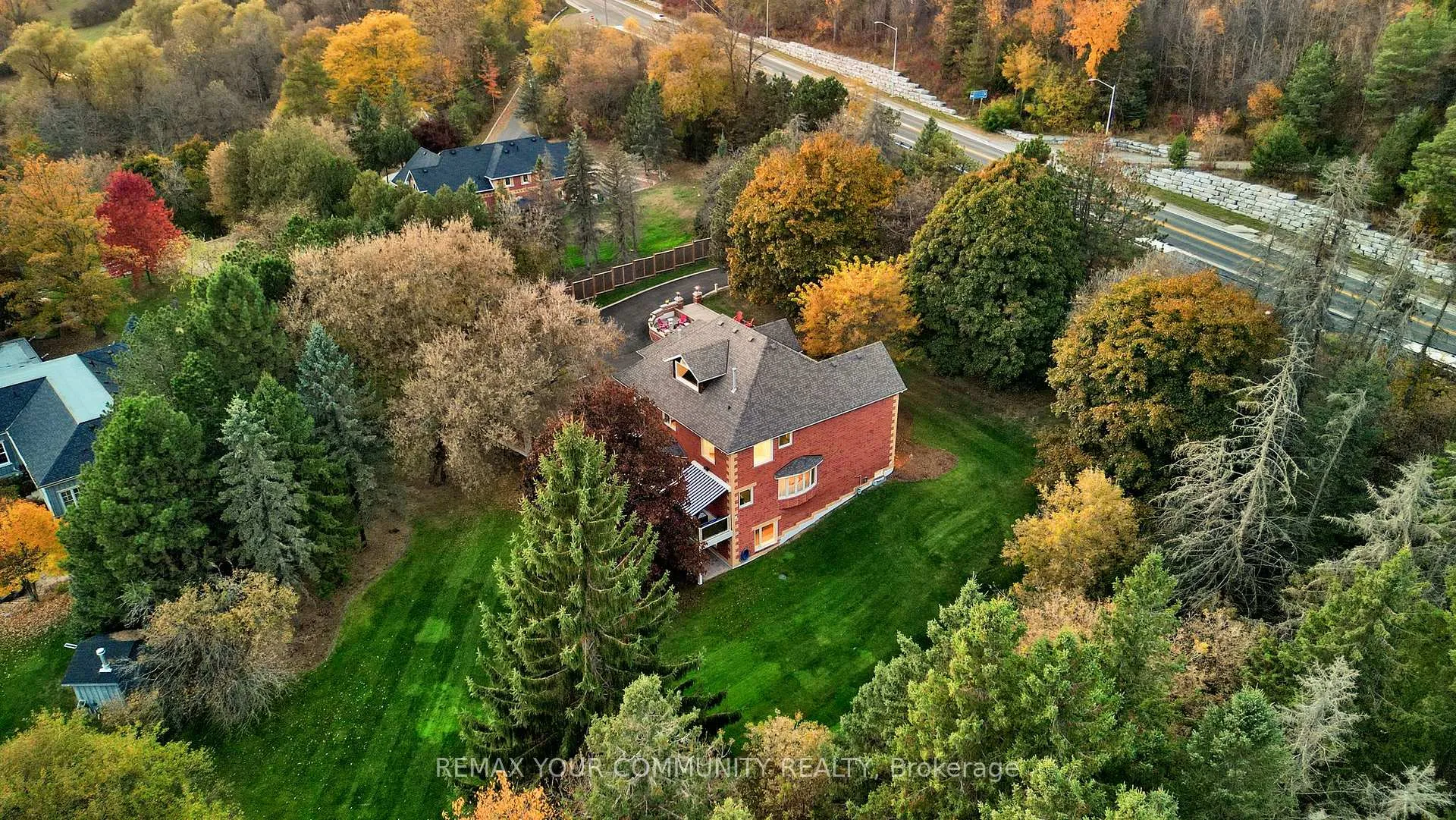 Photo 9 of 508 King Street E, Caledon, Bolton North — HOMEH