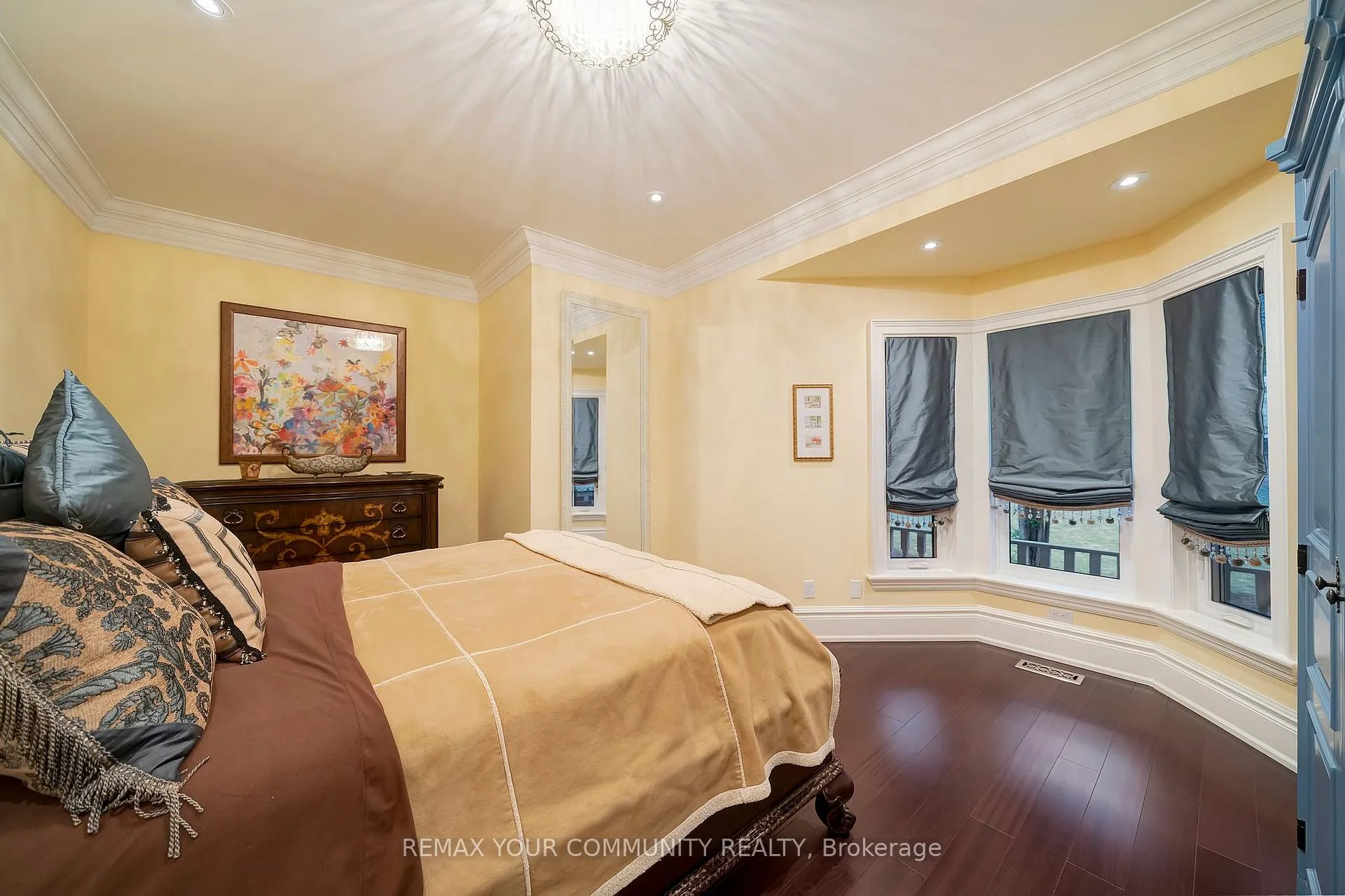 Photo 25 of 508 King Street E, Caledon, Bolton North — HOMEH