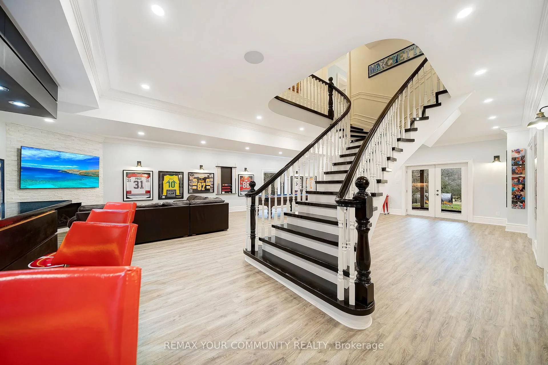 Photo 40 of 508 King Street E, Caledon, Bolton North — HOMEH