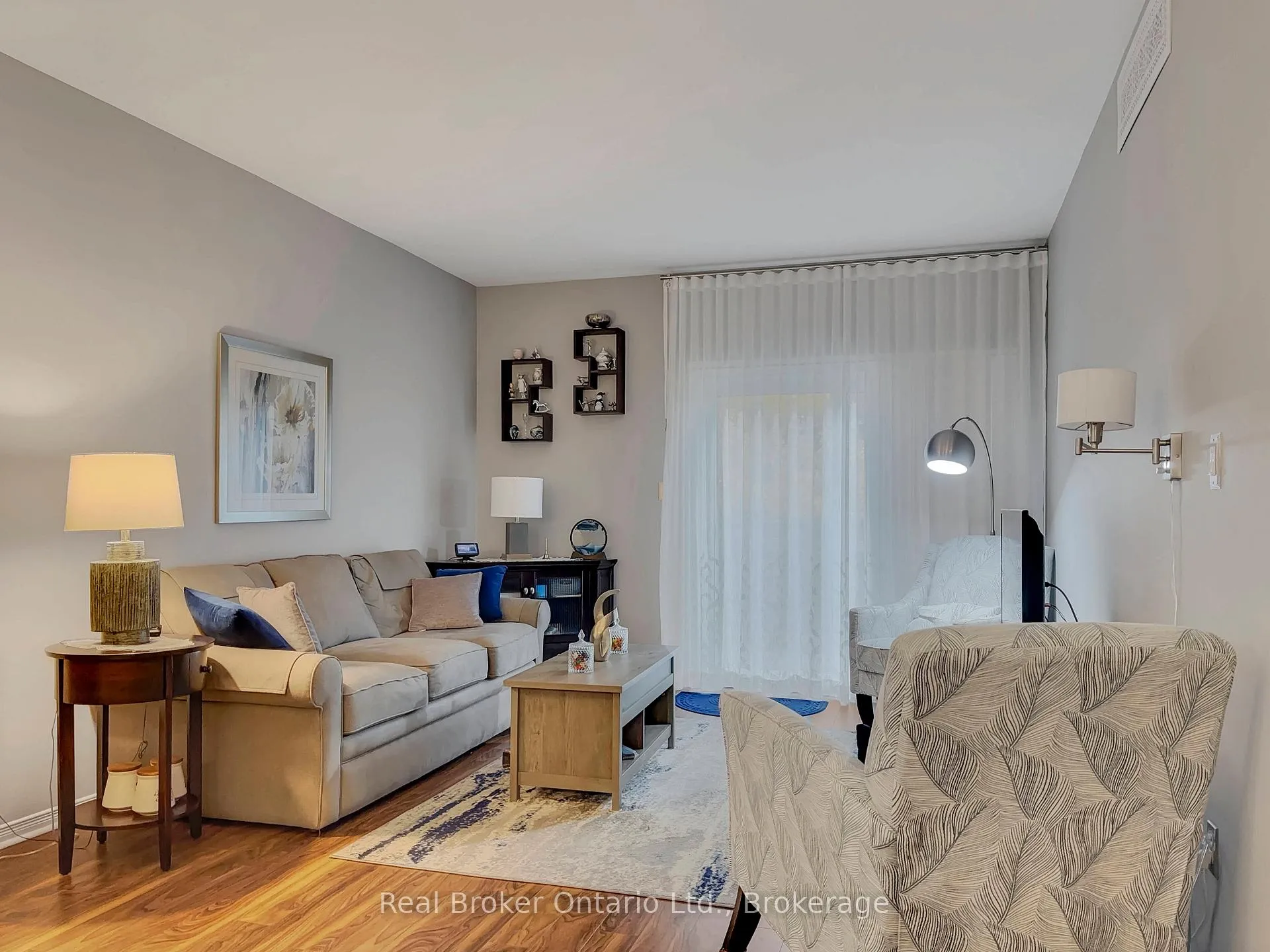 Photo 13 of Unit 15, 566 Southridge Drive, Hamilton, Mountview — HOMEH