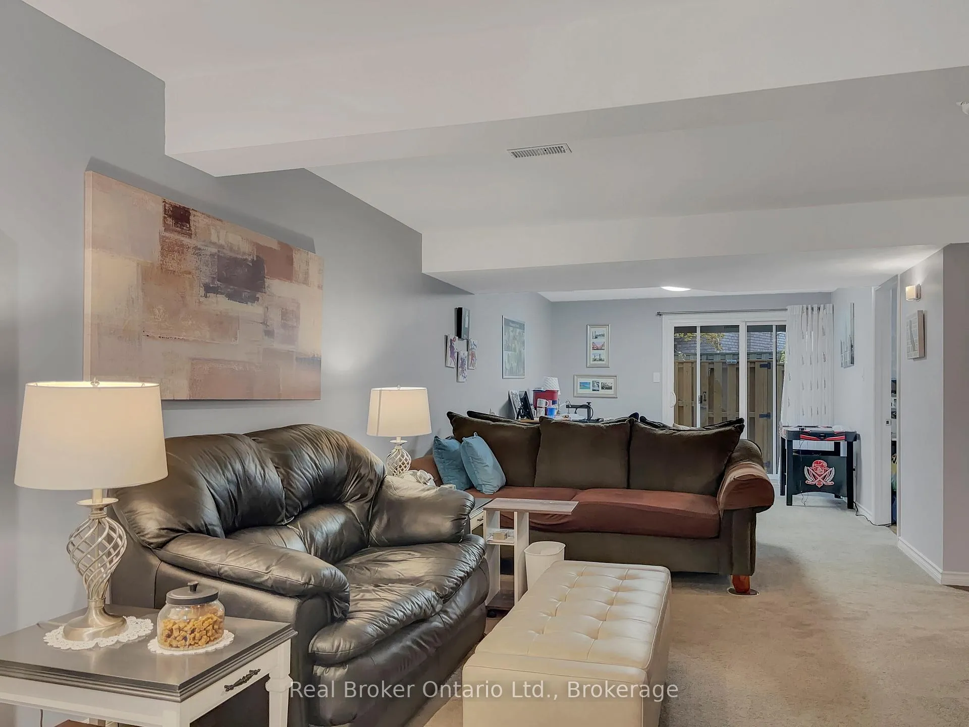 Photo 24 of Unit 15, 566 Southridge Drive, Hamilton, Mountview — HOMEH