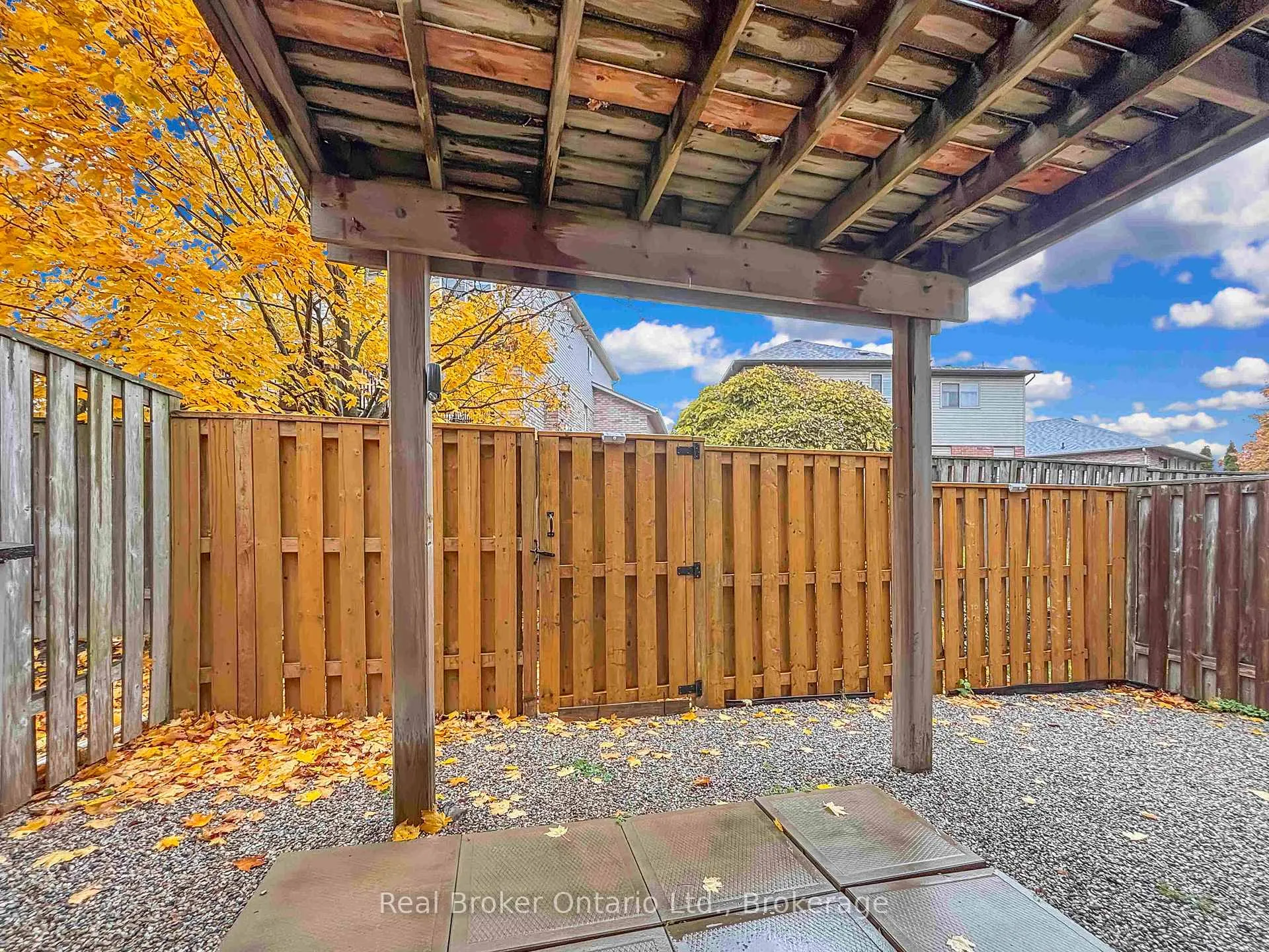 Photo 30 of Unit 15, 566 Southridge Drive, Hamilton, Mountview — HOMEH