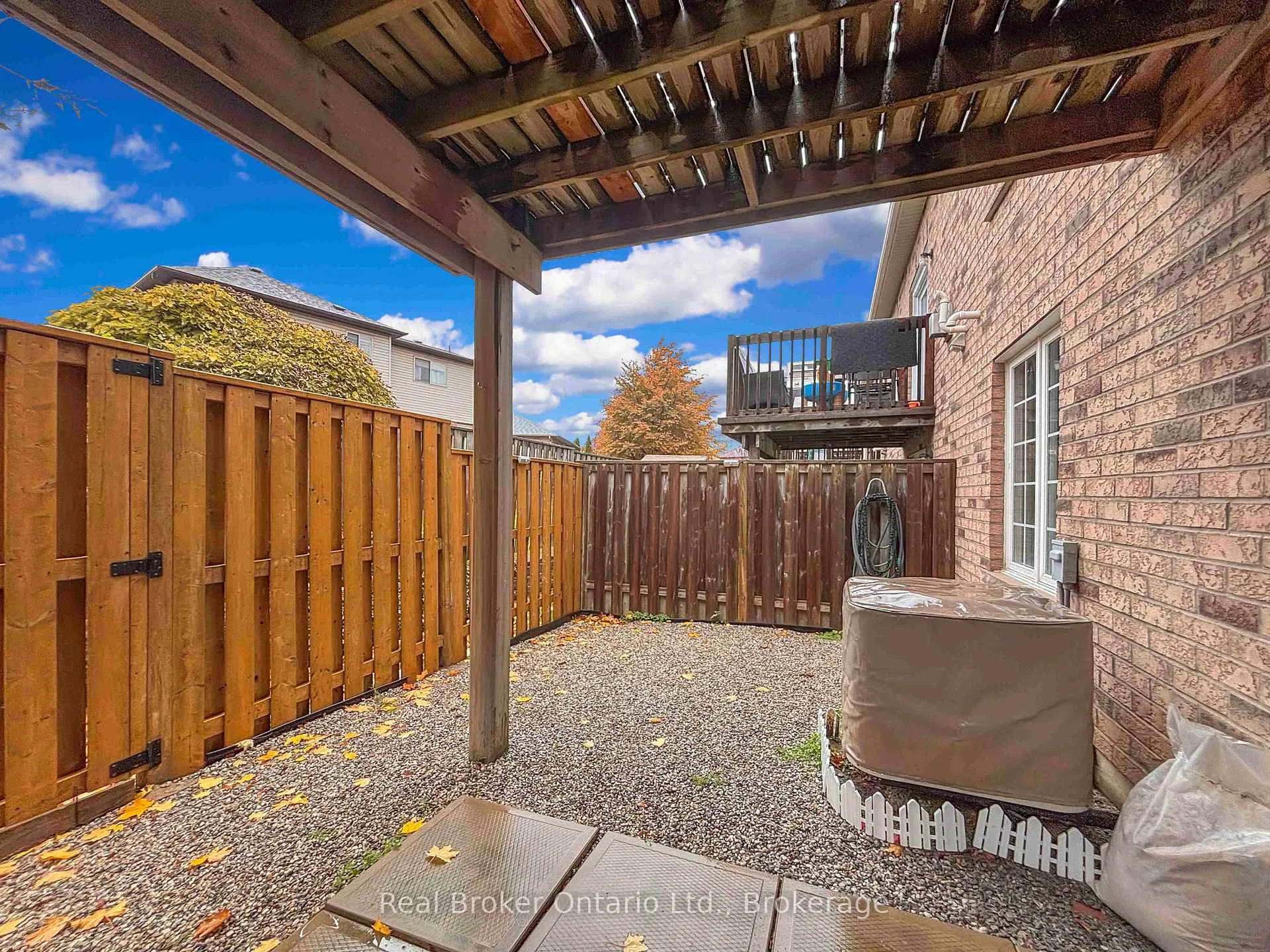 Photo 31 of Unit 15, 566 Southridge Drive, Hamilton, Mountview — HOMEH