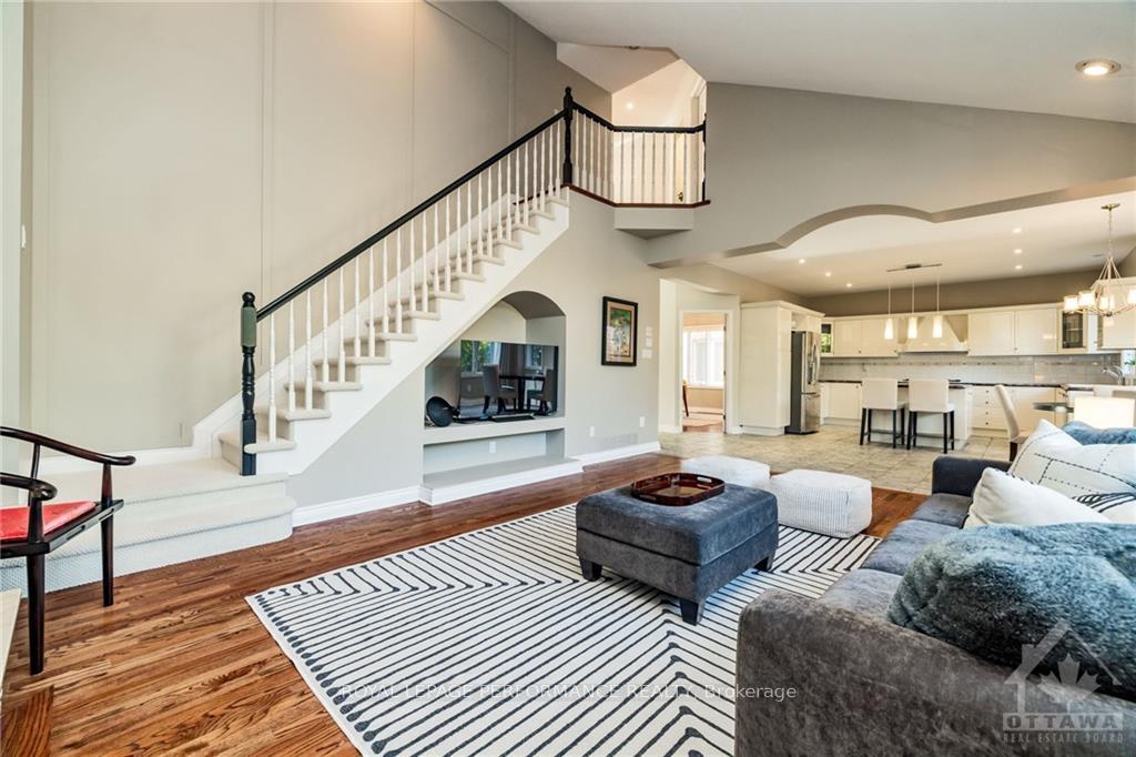 Photo 6 of 3531 Wyman Crescent, Ottawa, Windsor Park Village — HOMEH