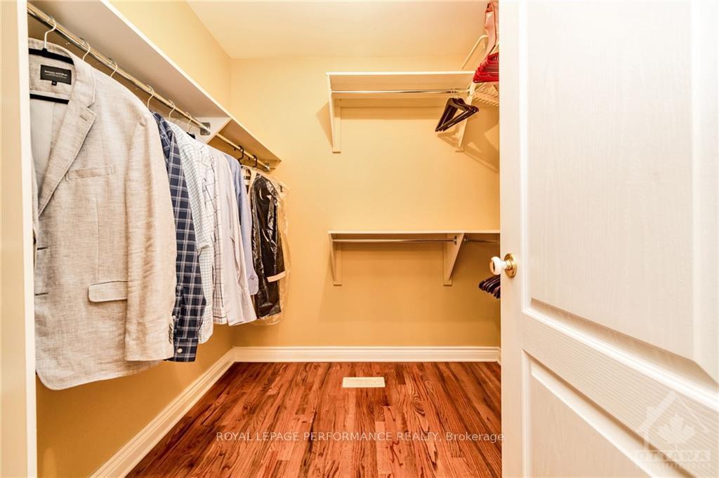 Photo 10 of 3531 Wyman Crescent, Ottawa, Windsor Park Village — HOMEH