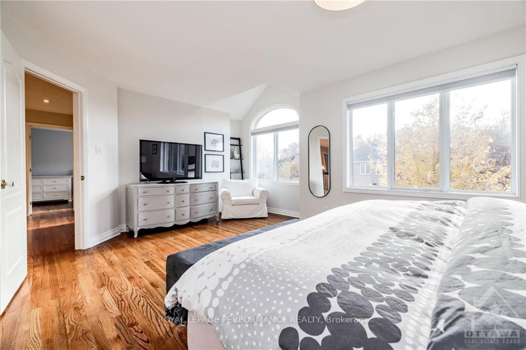Photo 13 of 3531 Wyman Crescent, Ottawa, Windsor Park Village — HOMEH