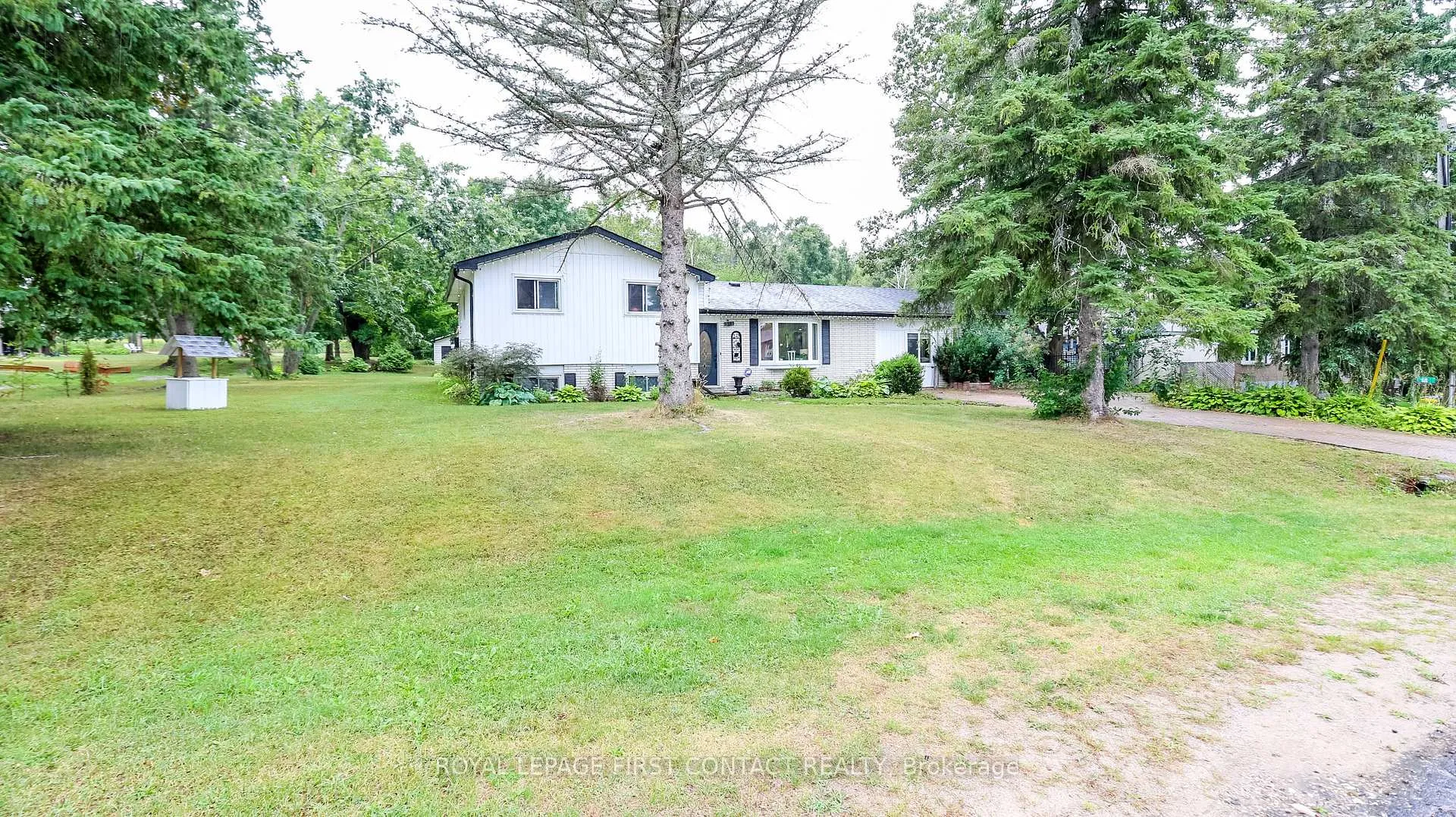 Photo 2 of 14 Conder Drive, Oro-Medonte, Rural Oro-Medonte — HOMEH