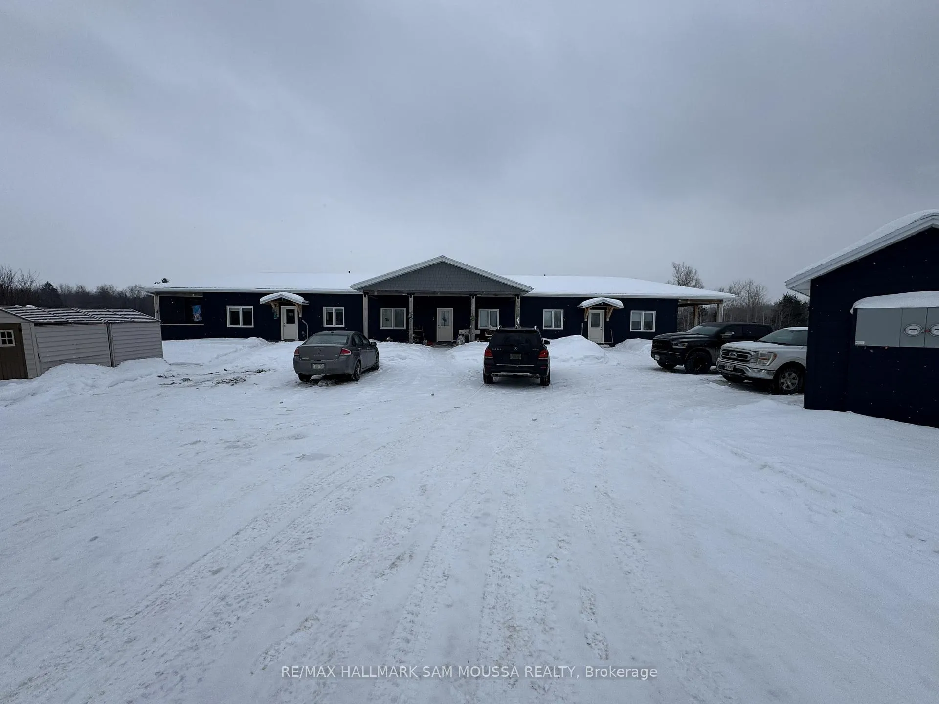 Photo 1 of Unit 3, 330 Cameron Side Road, Tay Valley, Bathurst/Burgess & Sherbrooke (Bathurst) Twp — HOMEH