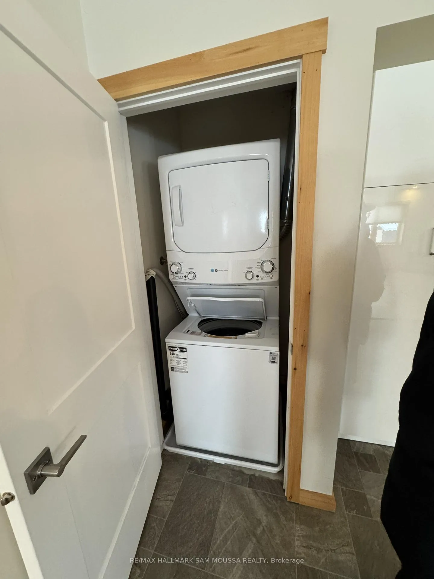 Photo 10 of Unit 3, 330 Cameron Side Road, Tay Valley, Bathurst/Burgess & Sherbrooke (Bathurst) Twp — HOMEH