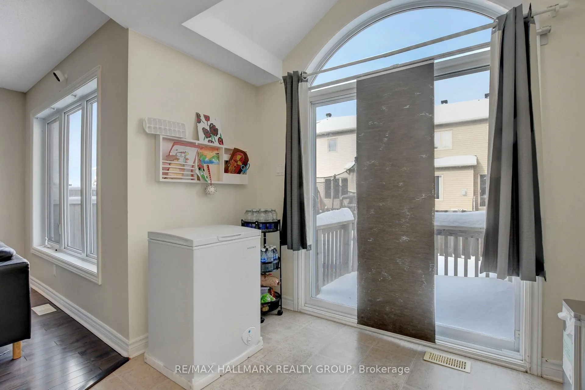 Photo 10 of 816 Ashenvale Way, Ottawa, Avalon East — HOMEH