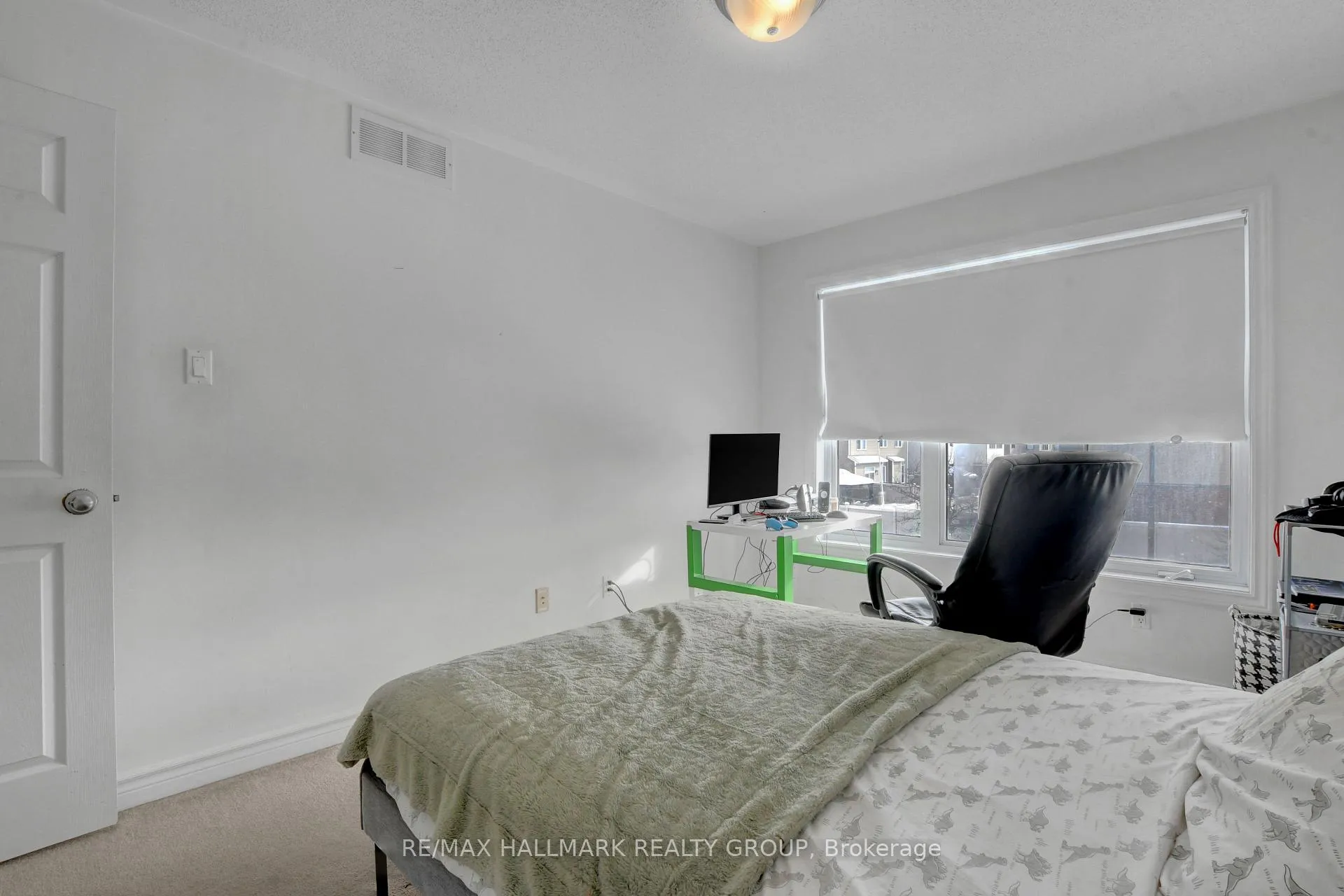 Photo 21 of 816 Ashenvale Way, Ottawa, Avalon East — HOMEH