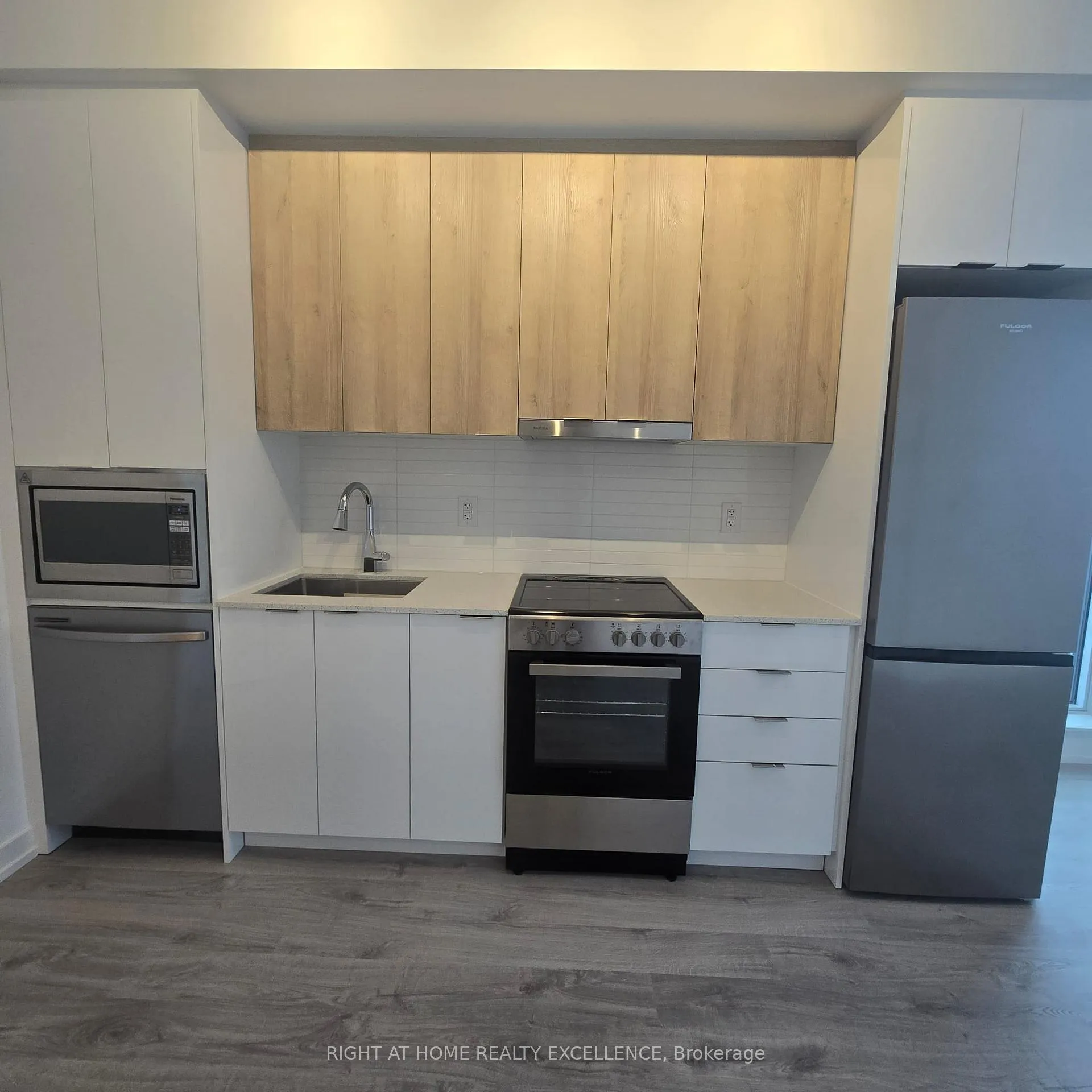 Photo 4 of Unit B-1005, 9751 Markham Road, Markham, Greensborough — HOMEH