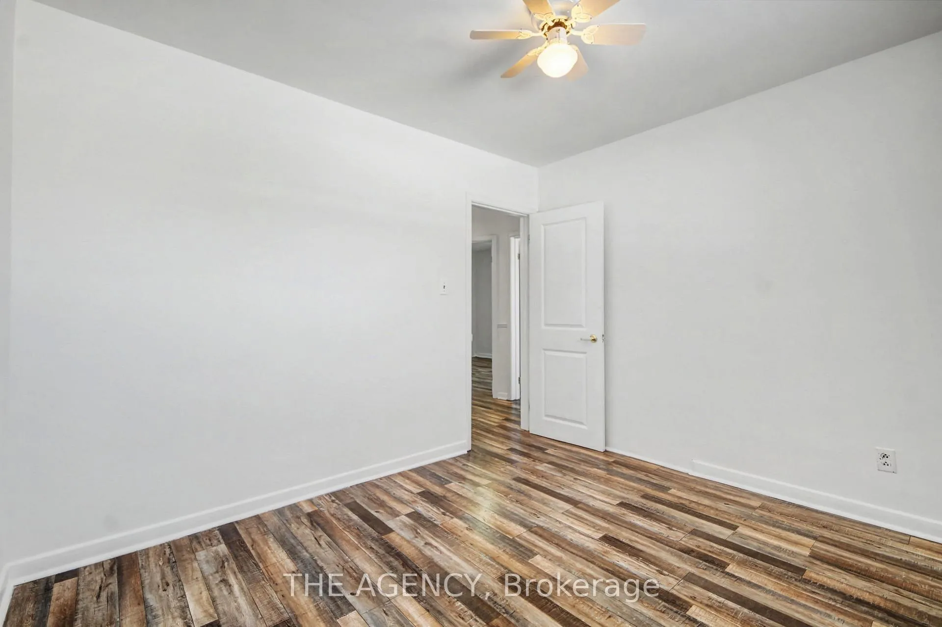 Photo 15 of 96 Meadowview Avenue, Markham, Grandview — HOMEH