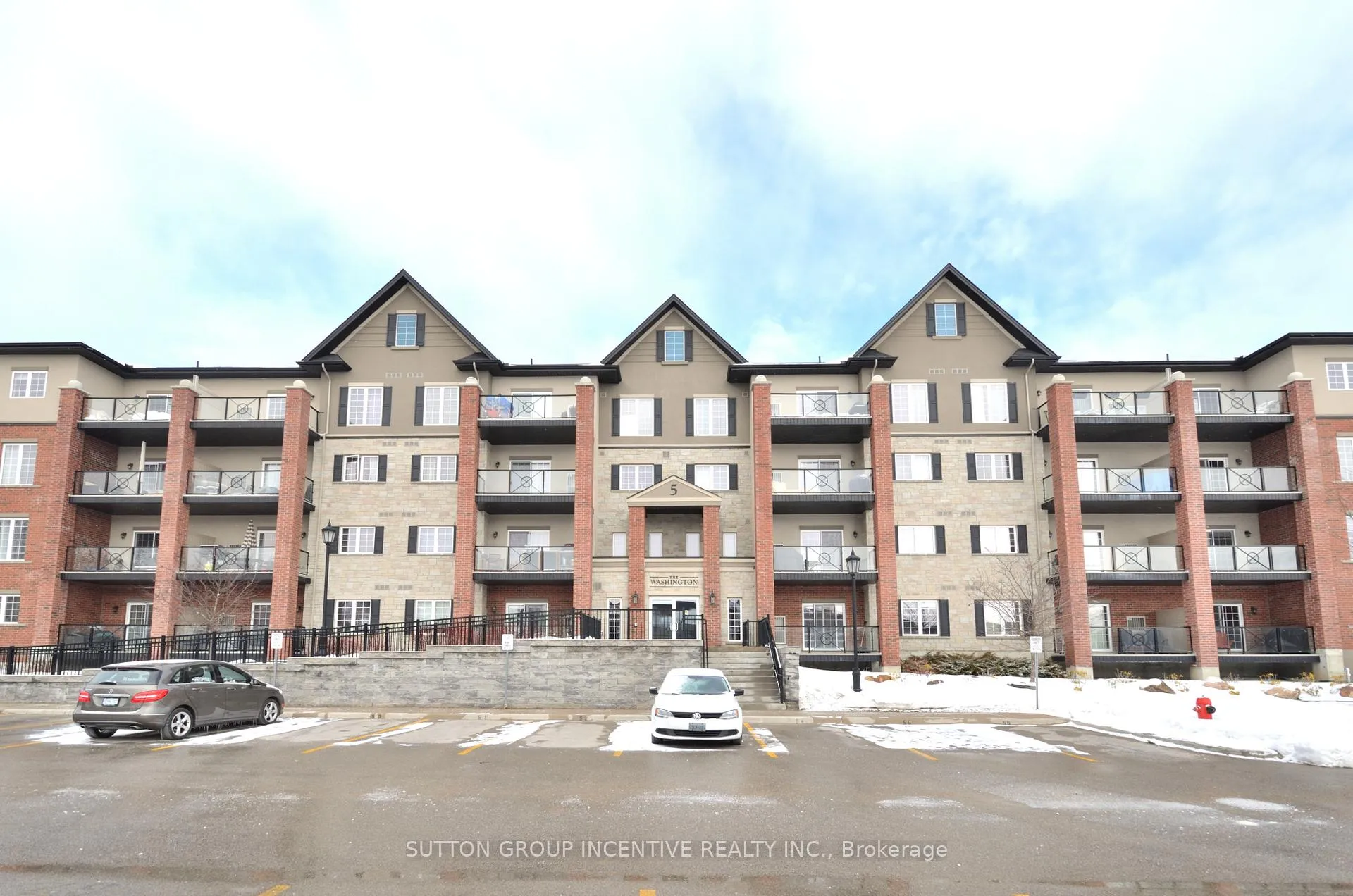 Photo 1 of Unit 208, 5 Greenwich Street, Barrie, Ardagh — HOMEH