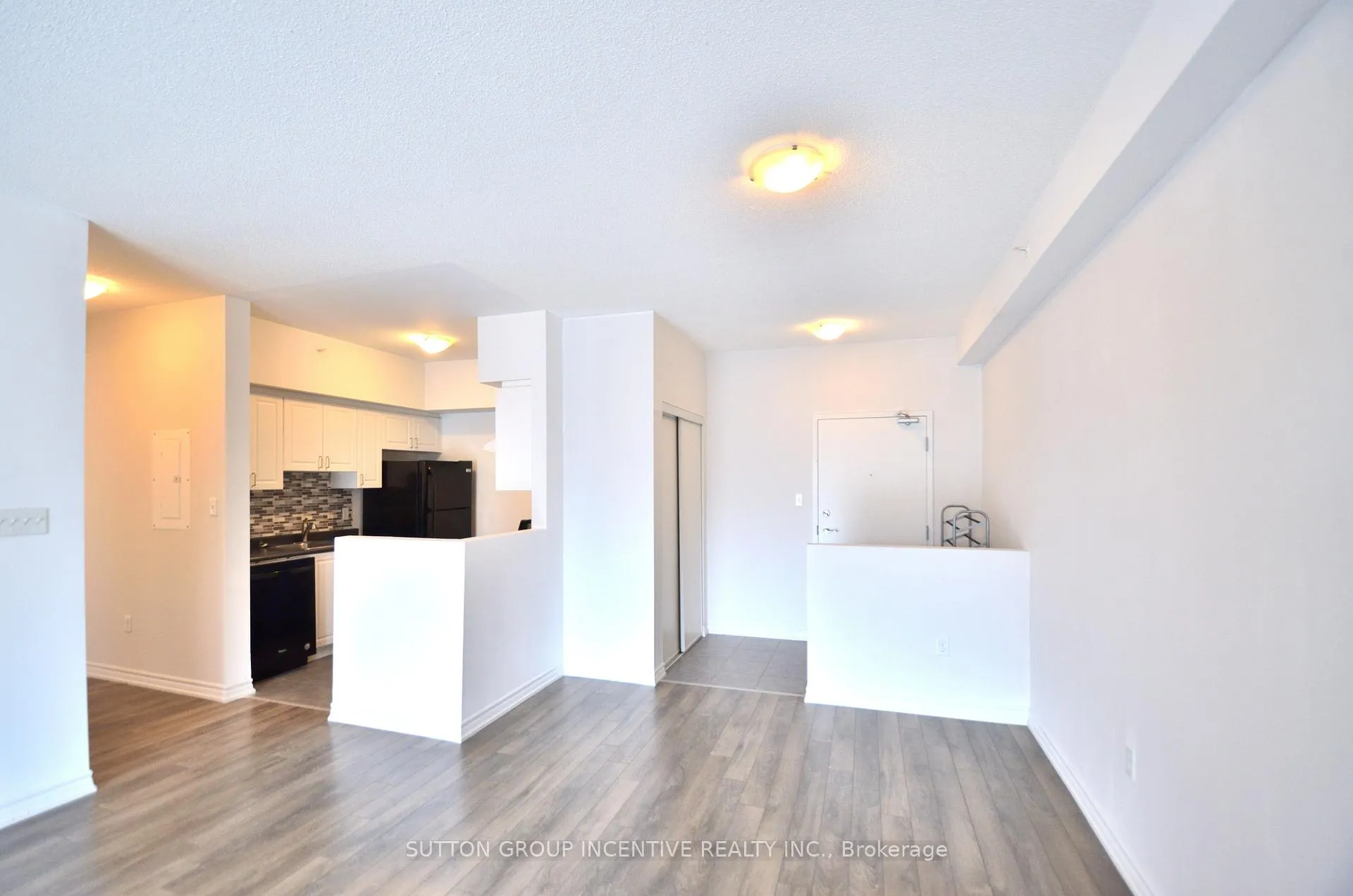 Photo 7 of Unit 208, 5 Greenwich Street, Barrie, Ardagh — HOMEH
