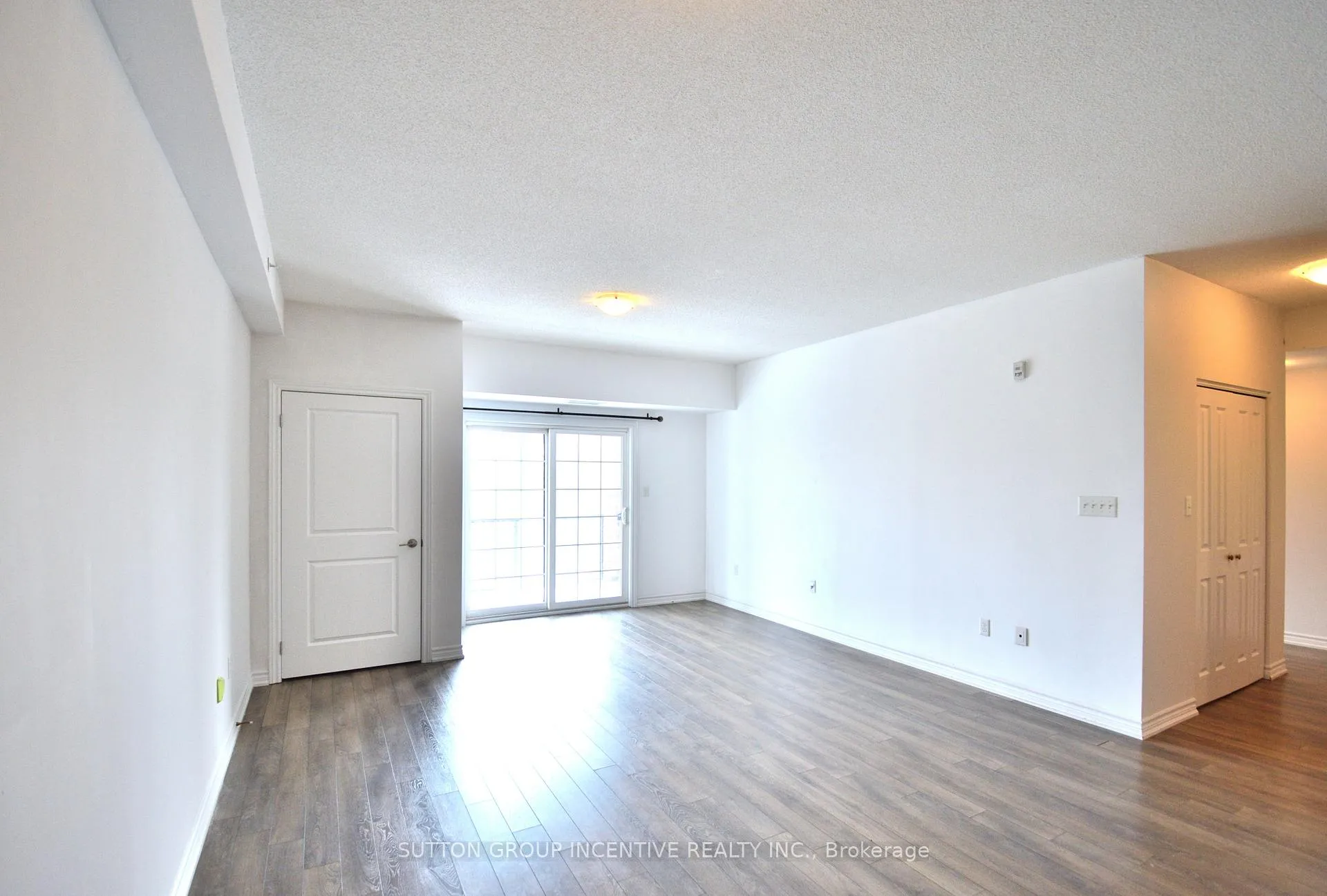 Photo 9 of Unit 208, 5 Greenwich Street, Barrie, Ardagh — HOMEH