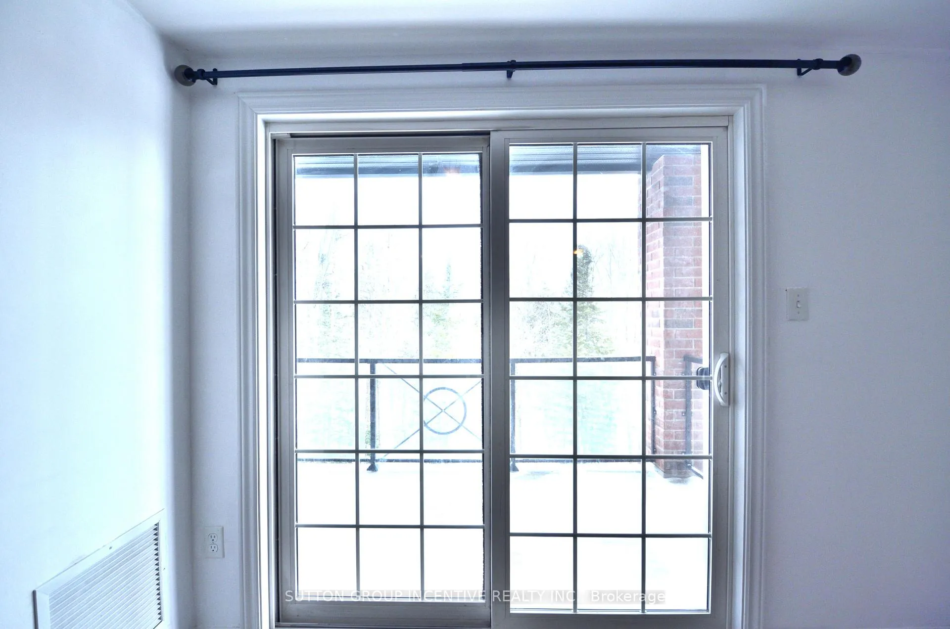 Photo 10 of Unit 208, 5 Greenwich Street, Barrie, Ardagh — HOMEH