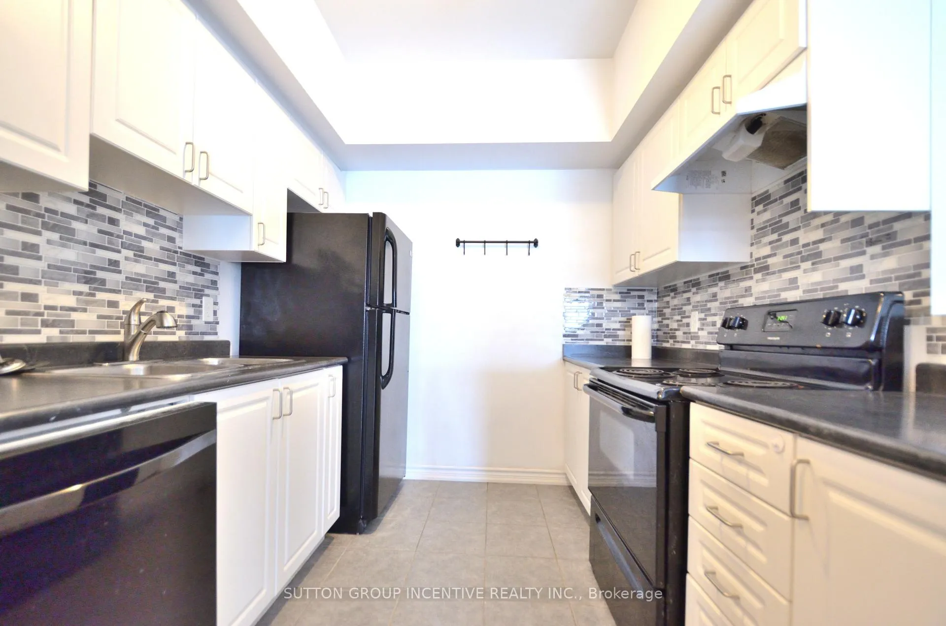 Photo 12 of Unit 208, 5 Greenwich Street, Barrie, Ardagh — HOMEH