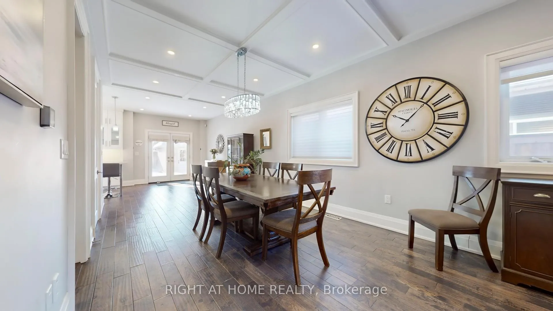 Photo 8 of 7 Forest Path Court N, Etobicoke, Thistletown-Beaumonde Heights — HOMEH