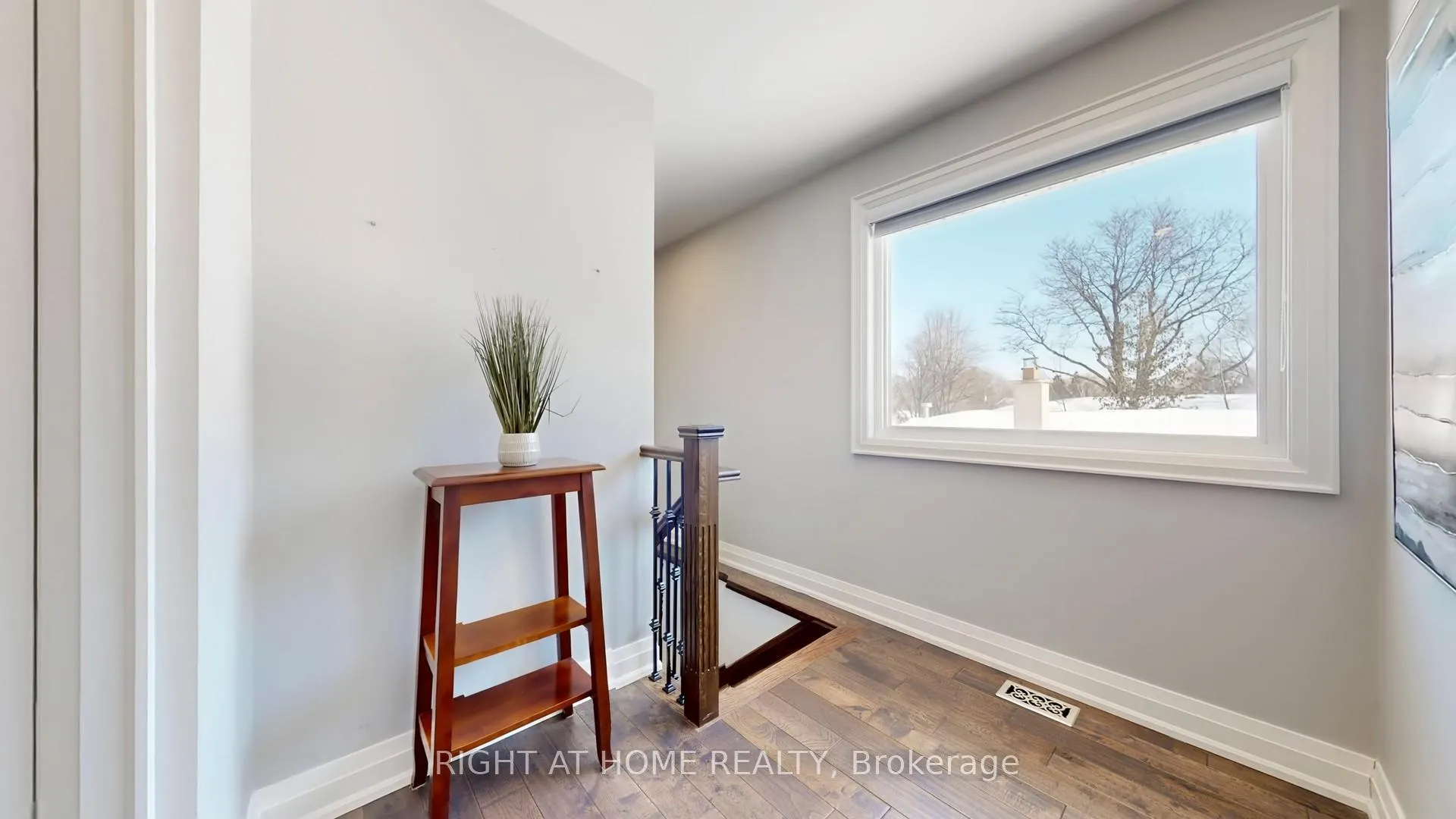 Photo 17 of 7 Forest Path Court N, Etobicoke, Thistletown-Beaumonde Heights — HOMEH