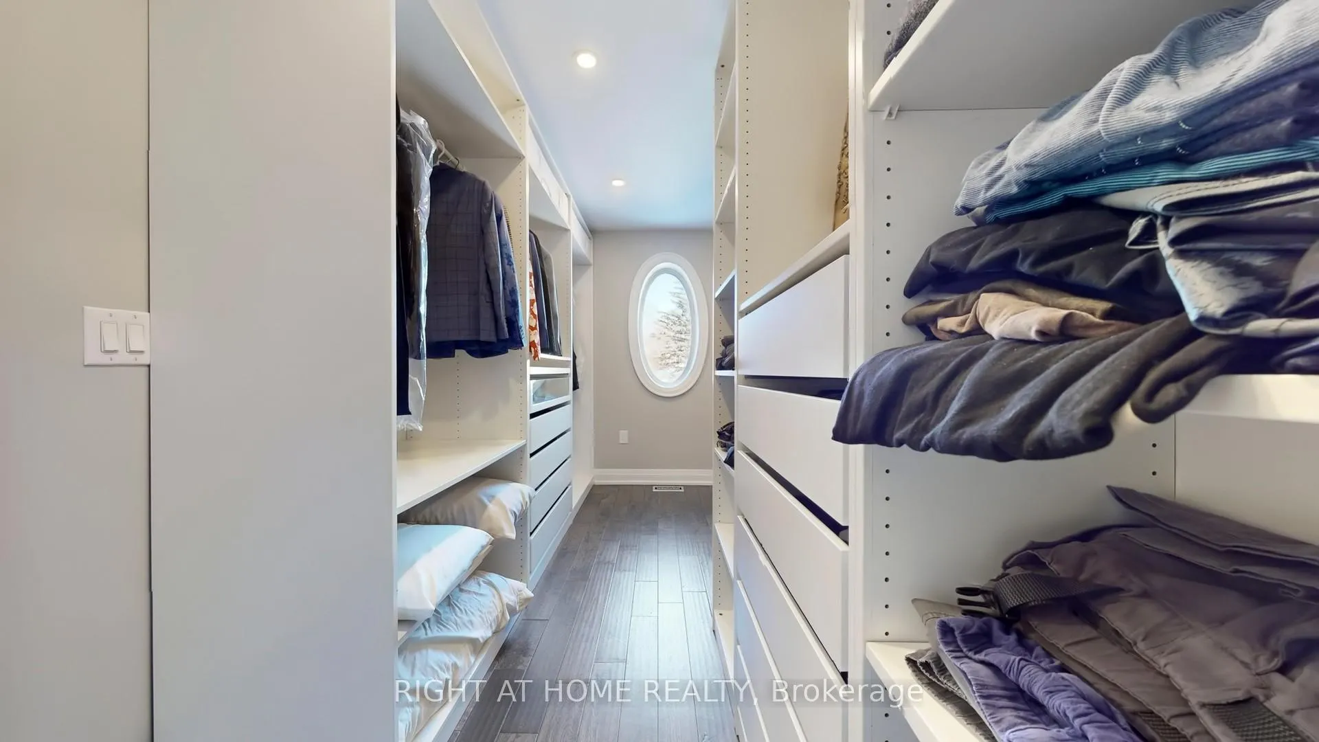 Photo 22 of 7 Forest Path Court N, Etobicoke, Thistletown-Beaumonde Heights — HOMEH