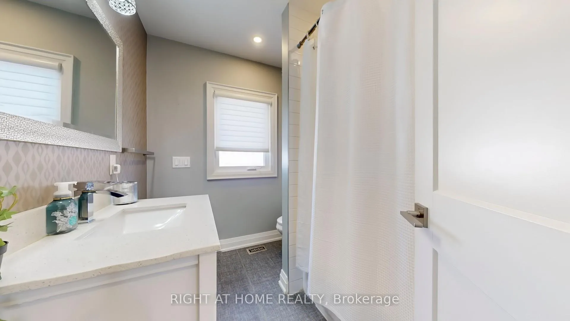 Photo 33 of 7 Forest Path Court N, Etobicoke, Thistletown-Beaumonde Heights — HOMEH