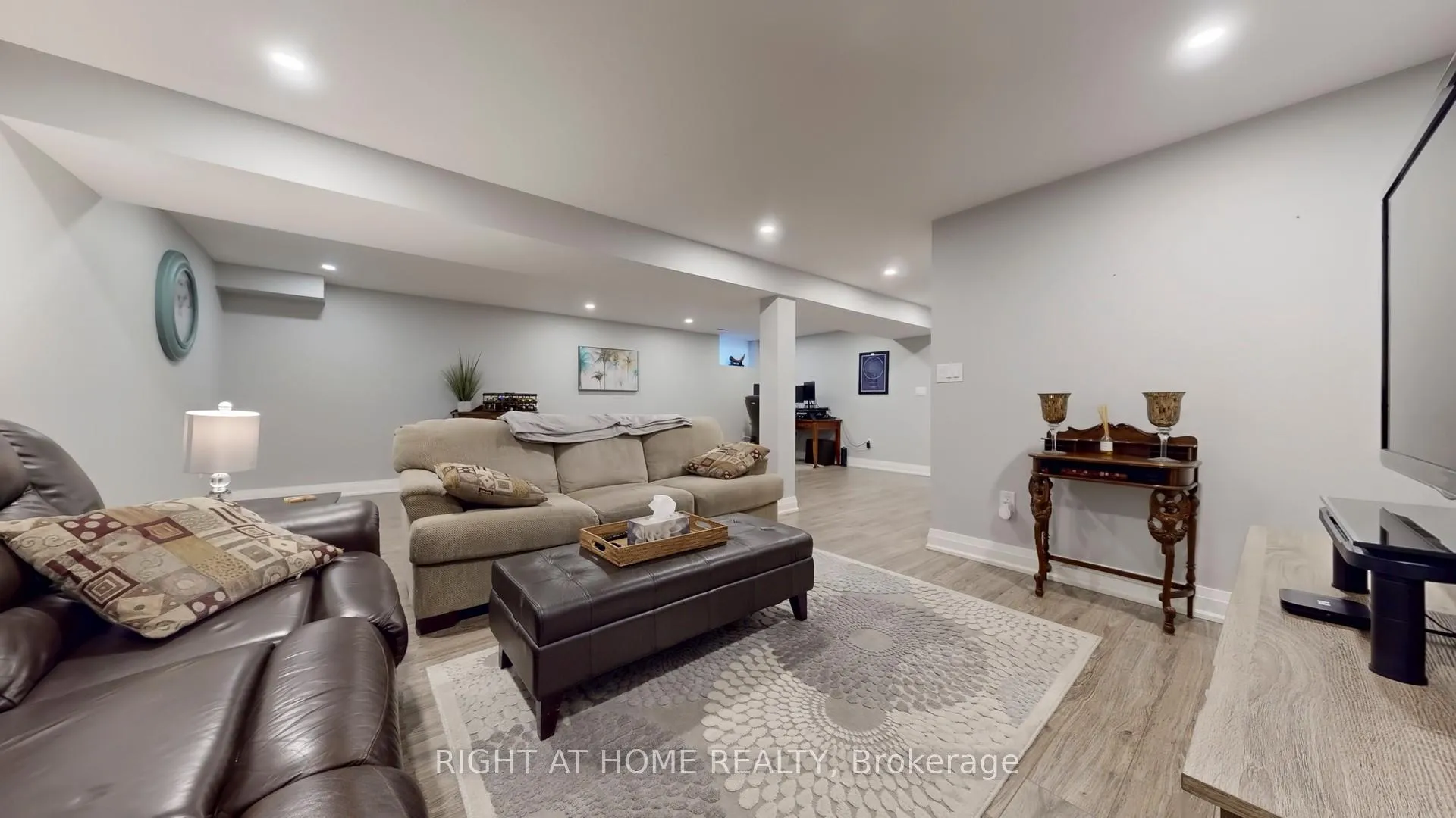 Photo 37 of 7 Forest Path Court N, Etobicoke, Thistletown-Beaumonde Heights — HOMEH