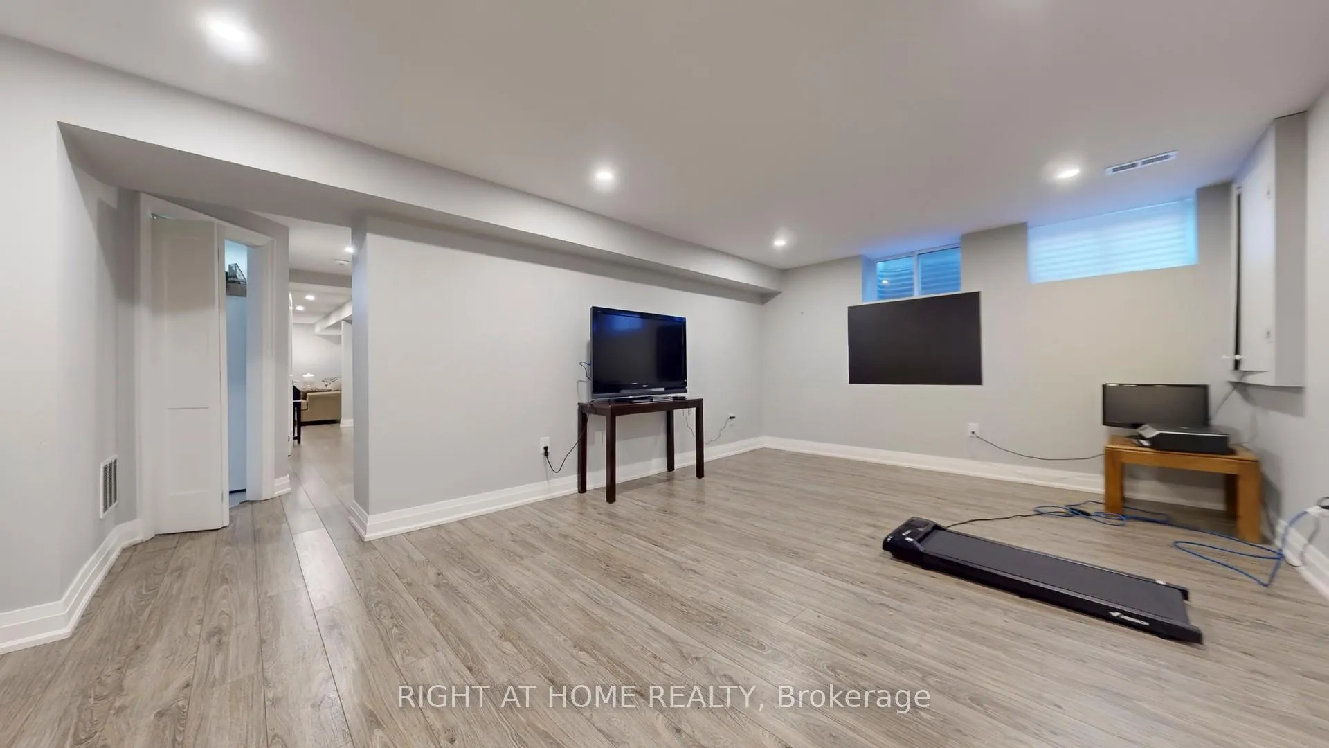 Photo 40 of 7 Forest Path Court N, Etobicoke, Thistletown-Beaumonde Heights — HOMEH