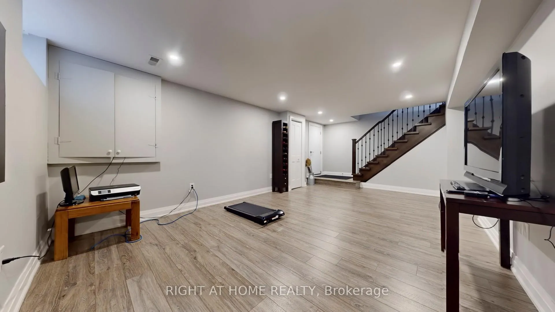Photo 42 of 7 Forest Path Court N, Etobicoke, Thistletown-Beaumonde Heights — HOMEH