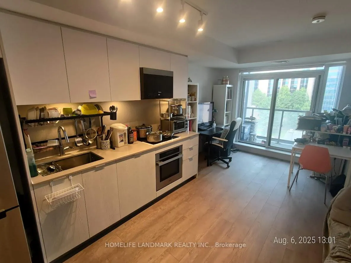 Photo 2 of Unit 917, 9 Clegg Road, Markham, Unionville — HOMEH