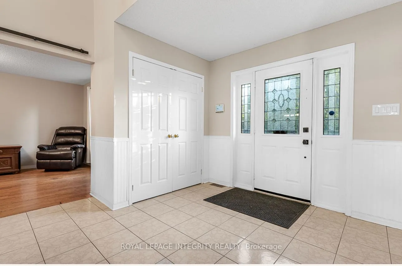 Photo 4 of 1109 Cindy Hill Crescent, Ottawa, Manotick Long Island & Nicholls Island — HOMEH