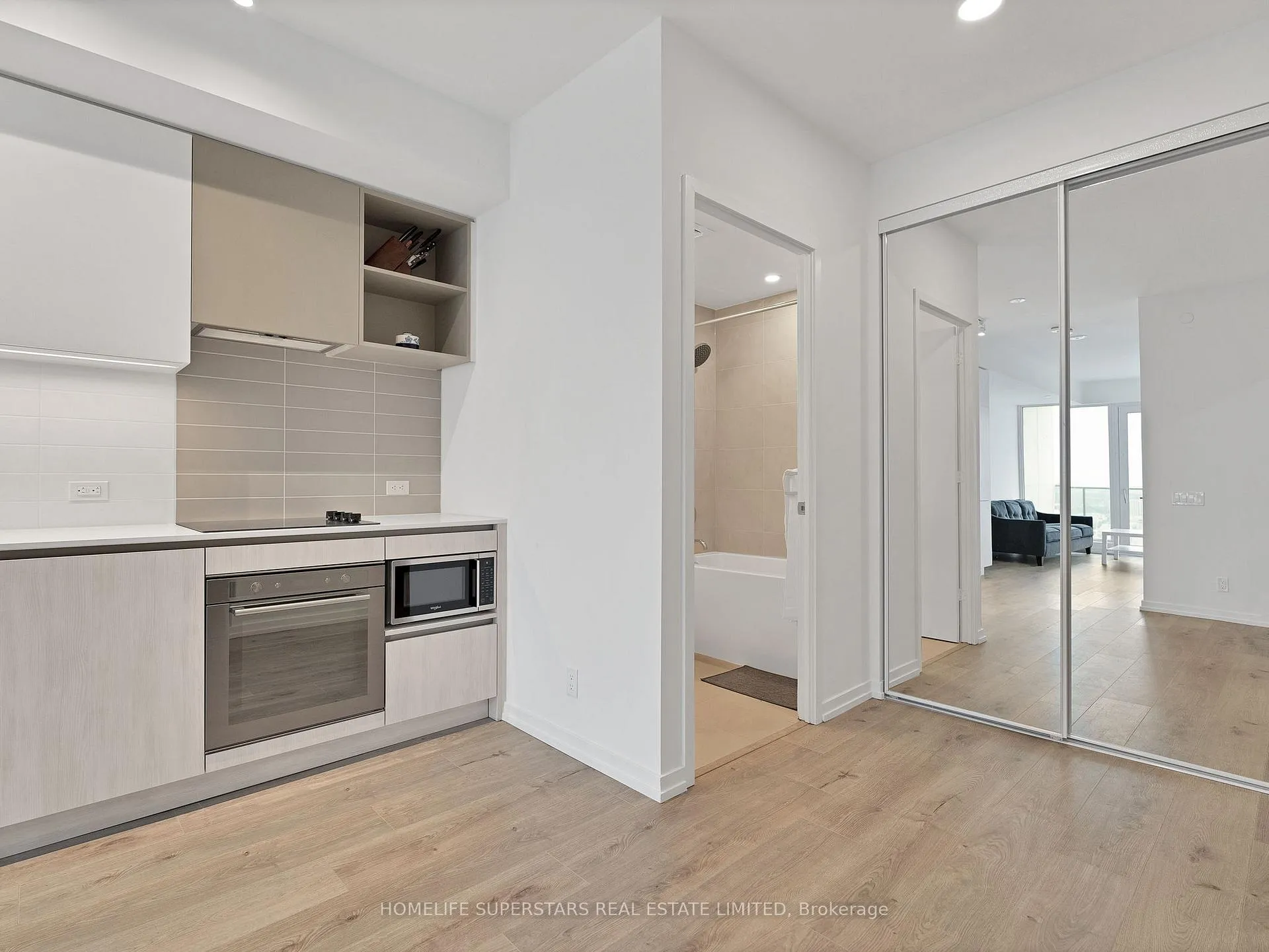 Photo 2 of Unit 5307, 7890 Jane Street, Vaughan, Vaughan Corporate Centre — HOMEH