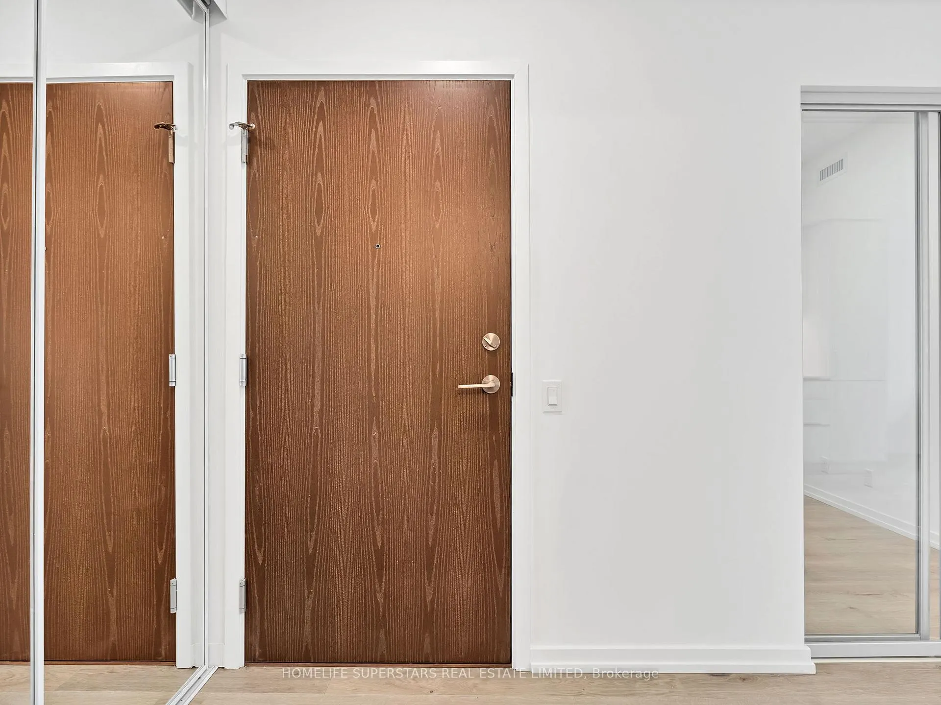 Photo 7 of Unit 5307, 7890 Jane Street, Vaughan, Vaughan Corporate Centre — HOMEH