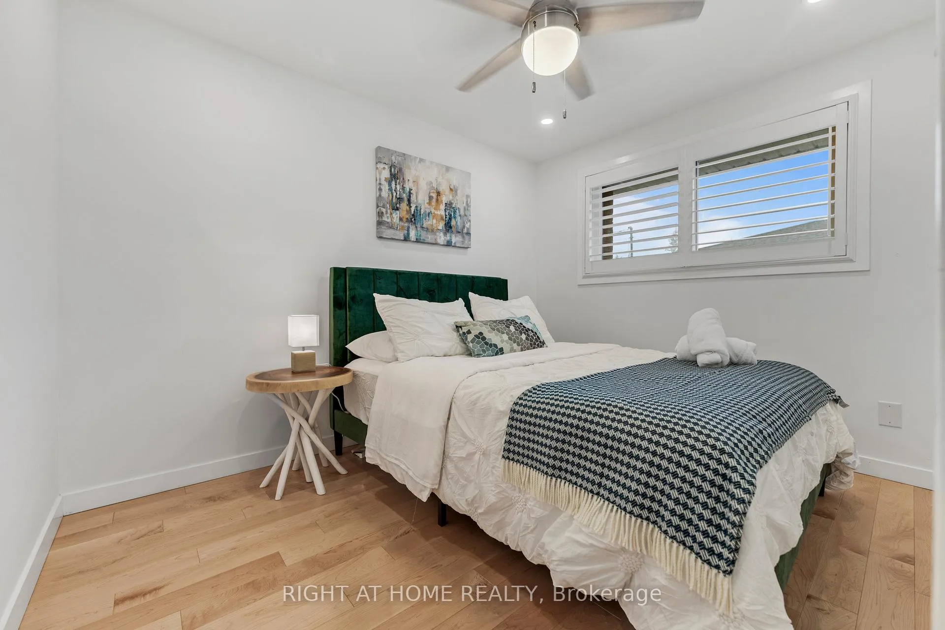 Photo 18 of 11 Nickel Street, St. Catharines, Lakeshore — HOMEH